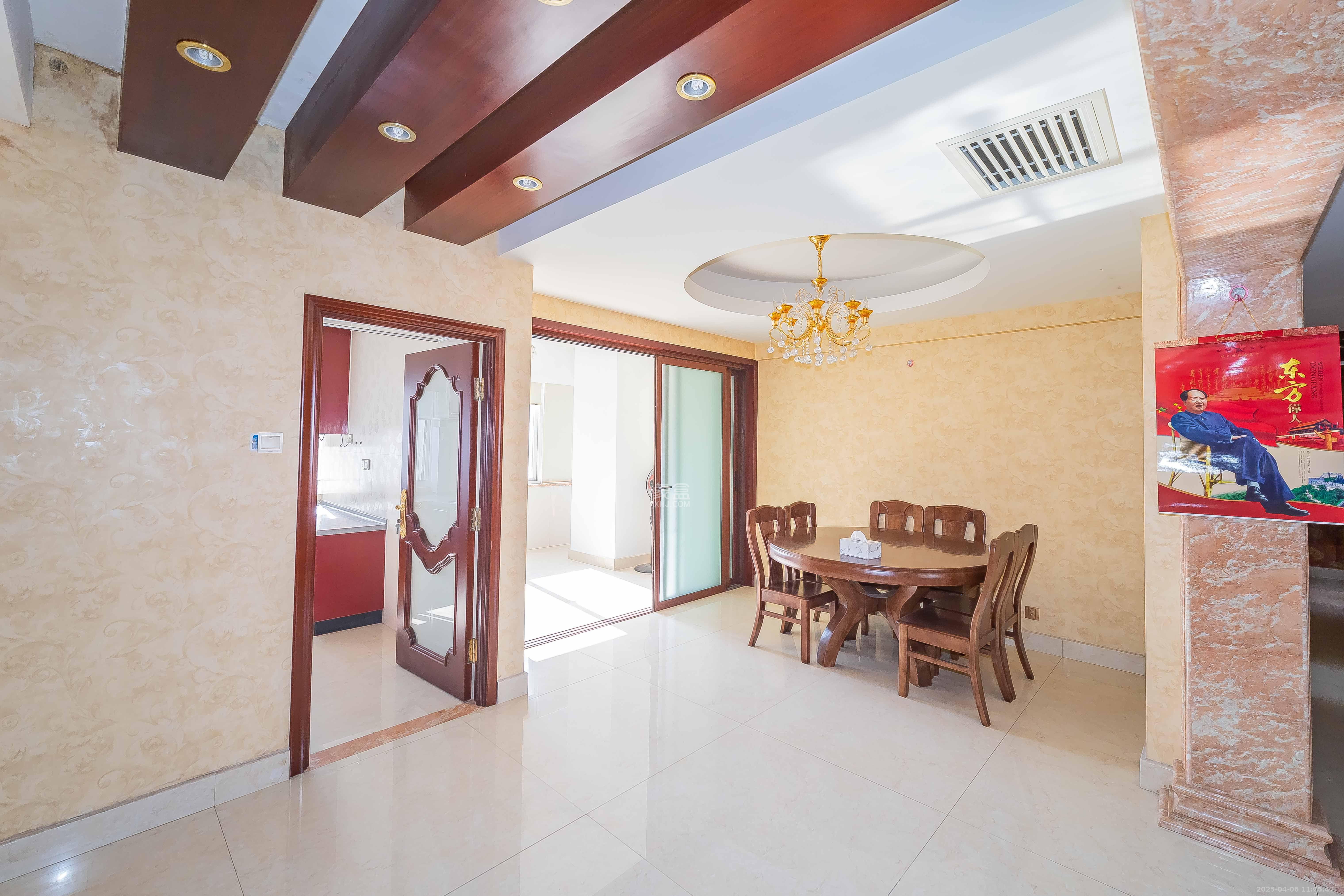 新世纪花苑  4室2厅1卫    6200.0元/月室内图