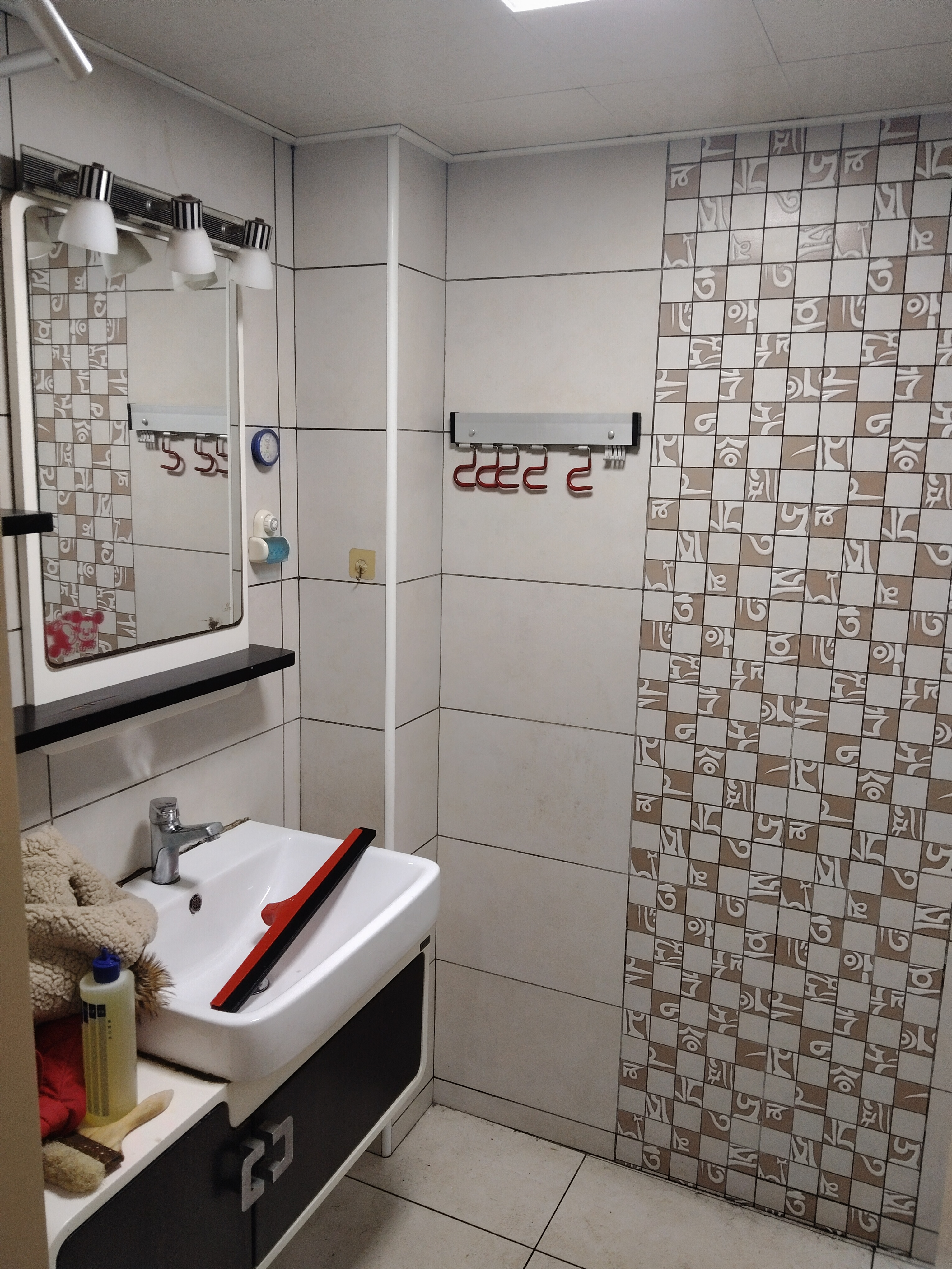 阳光花苑 3室2厅1卫 1300.0元/月 阳光花苑 3室2厅1卫 1300.0元/月室内图