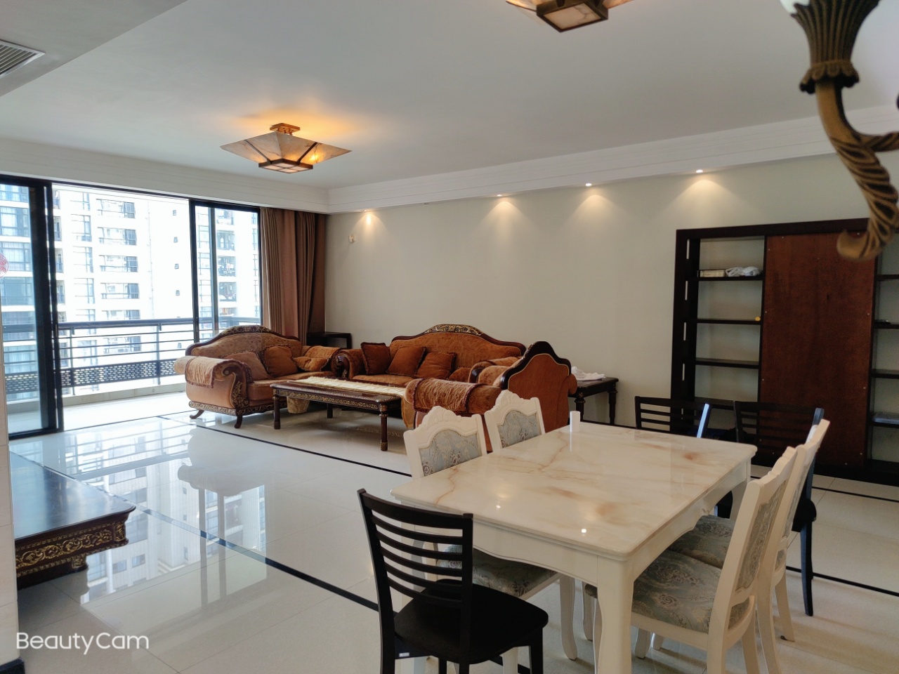 紫荆花园二区 4室2厅2卫 6800.0元/月 紫荆花园二区 4室2厅2卫 6800.0元/月室内图