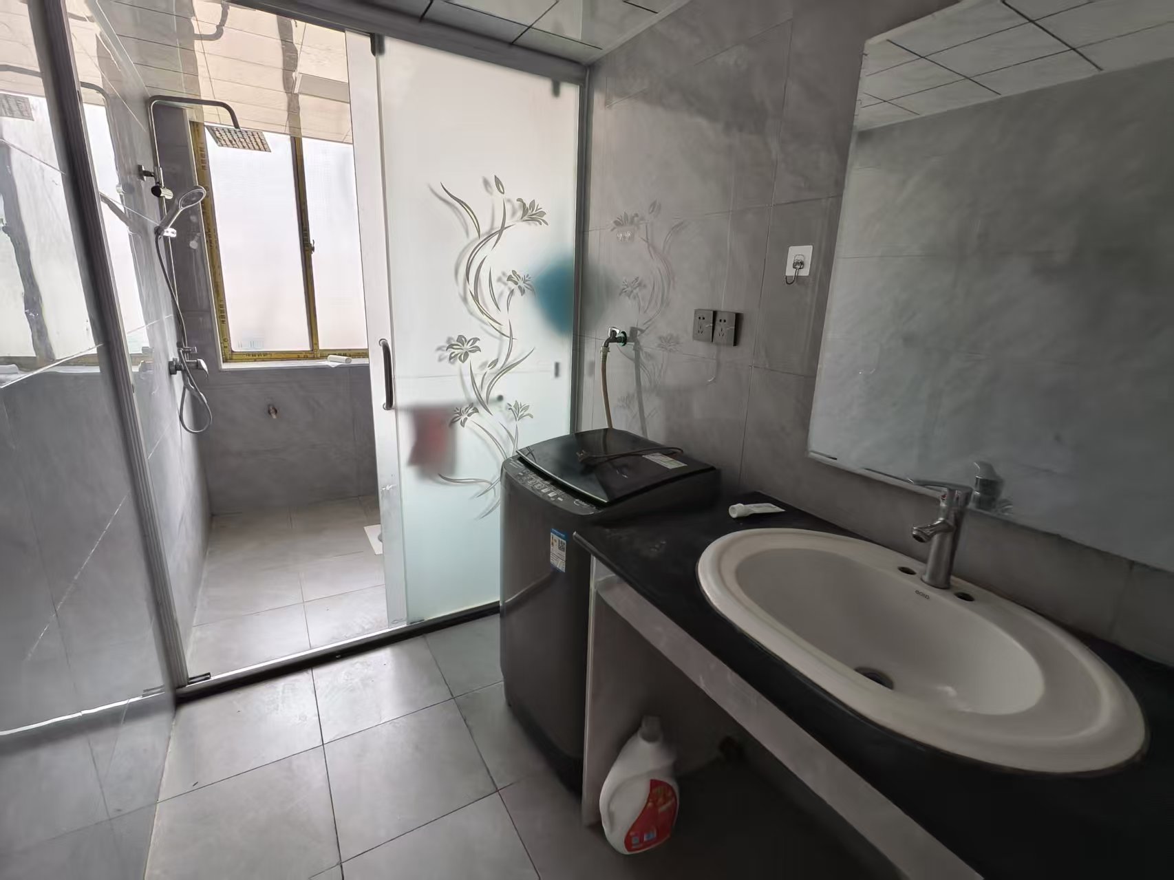 松亭小区 3室2厅1卫 1500.0元/月 松亭小区 3室2厅1卫 1500.0元/月室内图