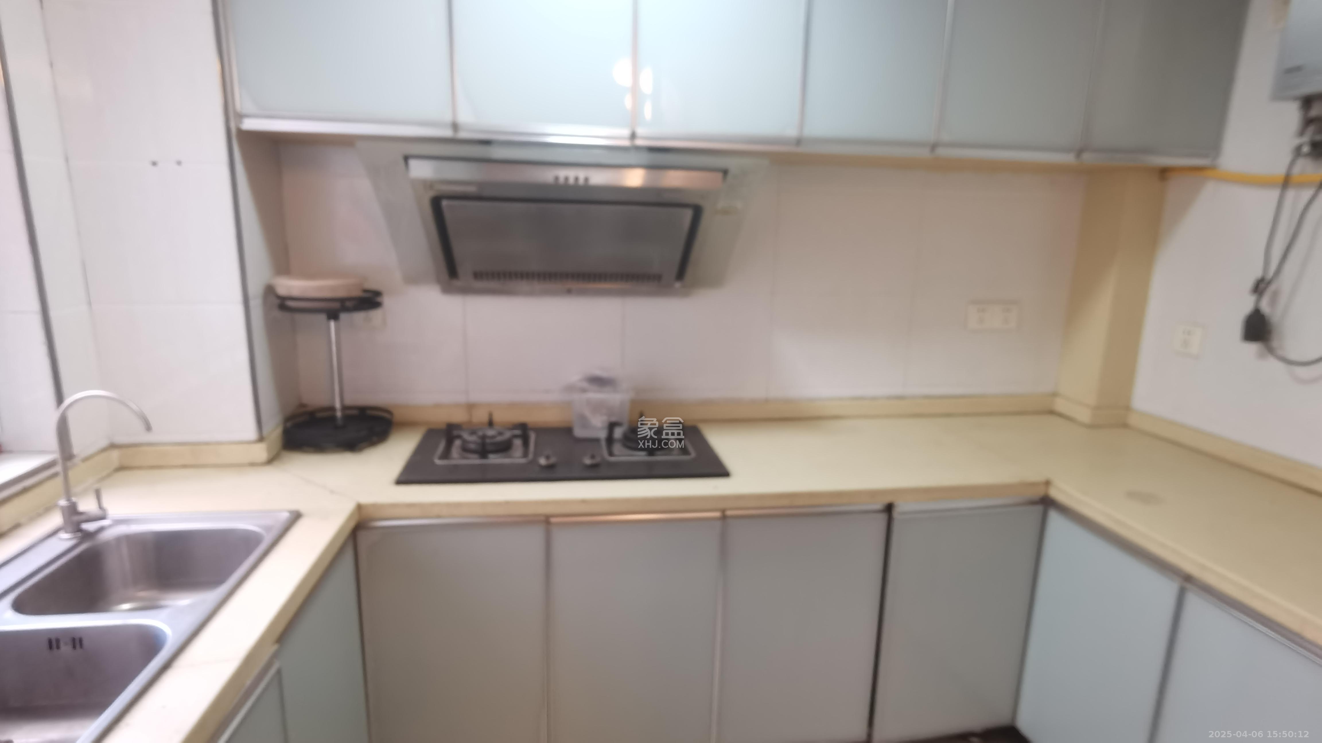 清政园(青政家园) 3室2厅2卫 2300.0元/月 清政园(青政家园) 3室2厅2卫 2300.0元/月室内图