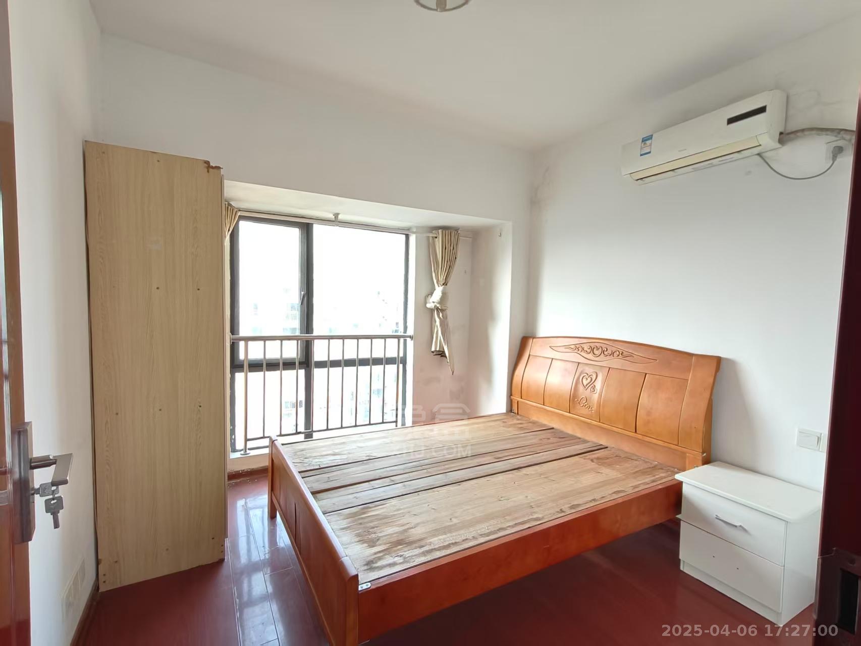 恒瑞雅园 2室2厅1卫 1600.0元/月 恒瑞雅园 2室2厅1卫 1600.0元/月室内图