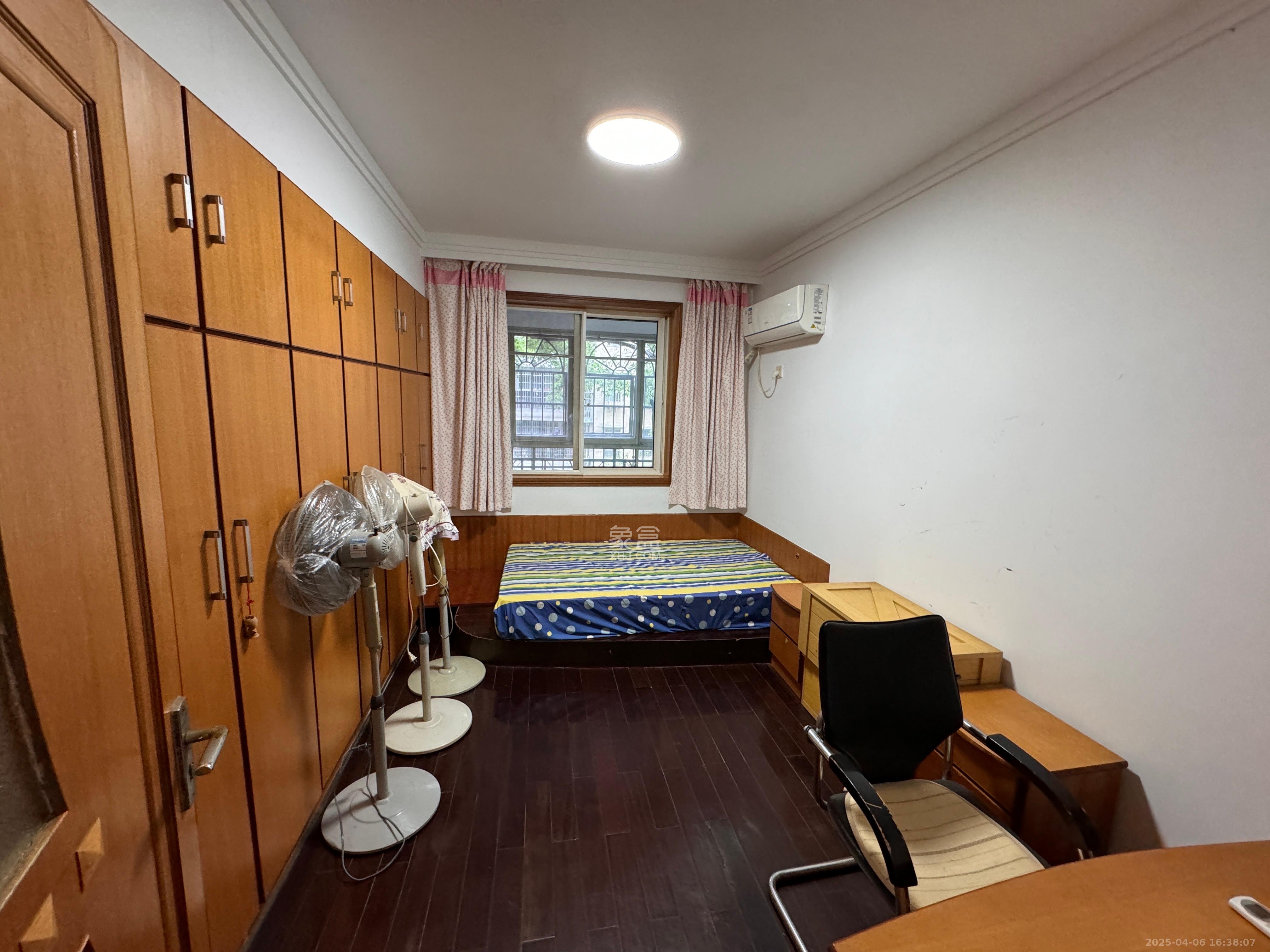 滨江美寓(滨江丽园) 3室2厅2卫 2400.0元/月 滨江美寓(滨江丽园) 3室2厅2卫 2400.0元/月室内图