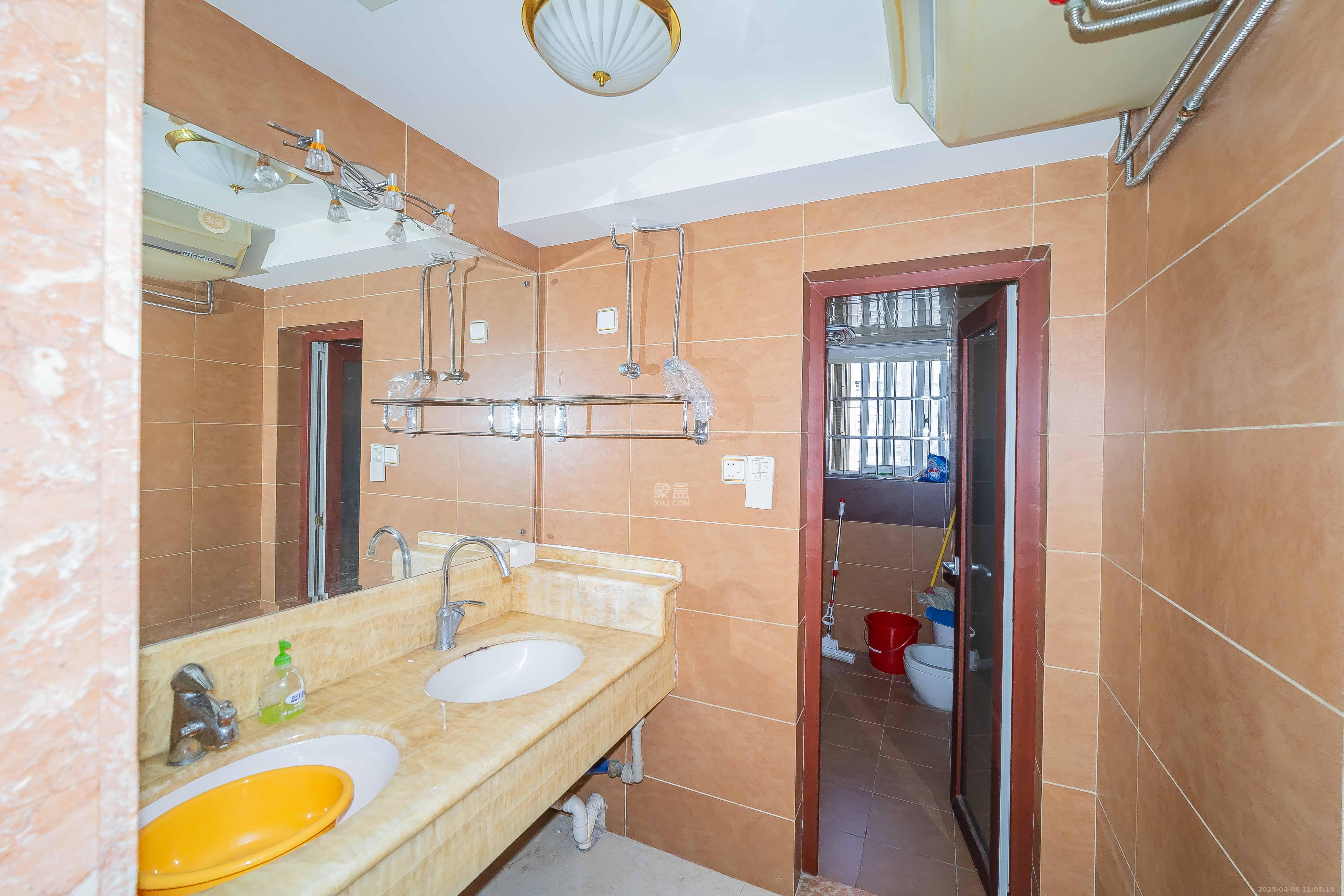 新世纪花苑  4室2厅1卫    6200.0元/月室内图