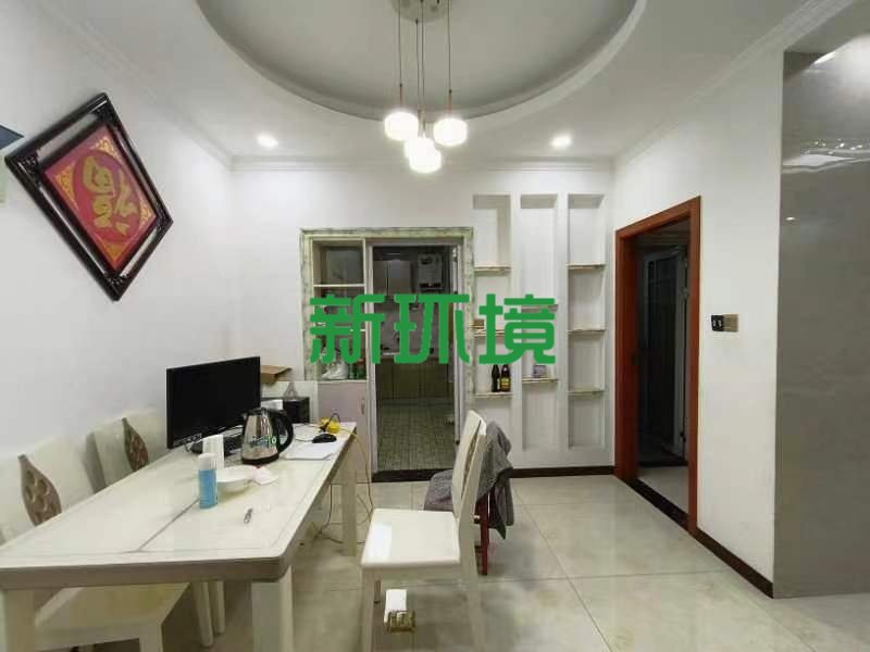 丽景天下一期  3室2厅2卫   78.00万客厅
