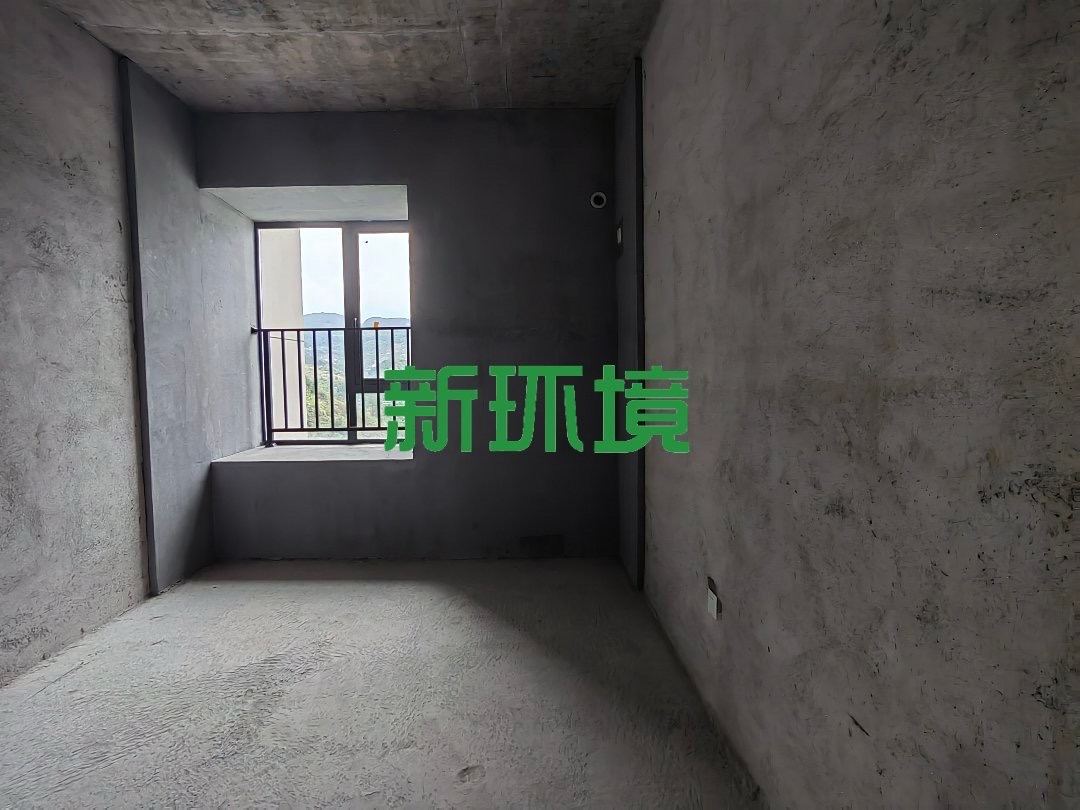 中建凤栖台  4室2厅2卫   58.50万客厅