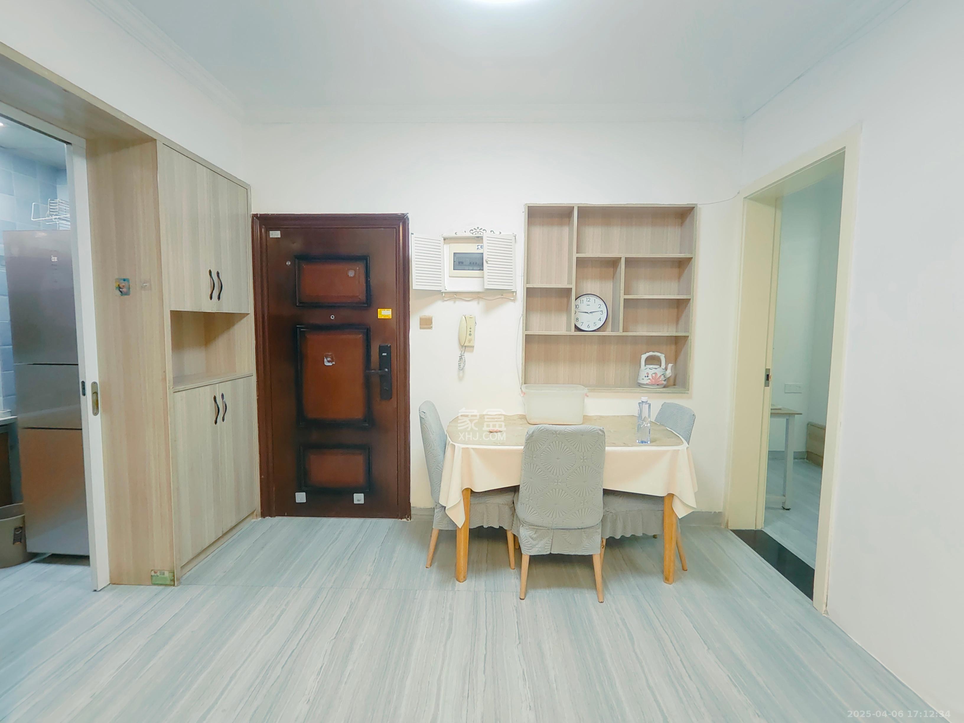 叠彩兰亭  3室2厅1卫   2100.00元/月室内图