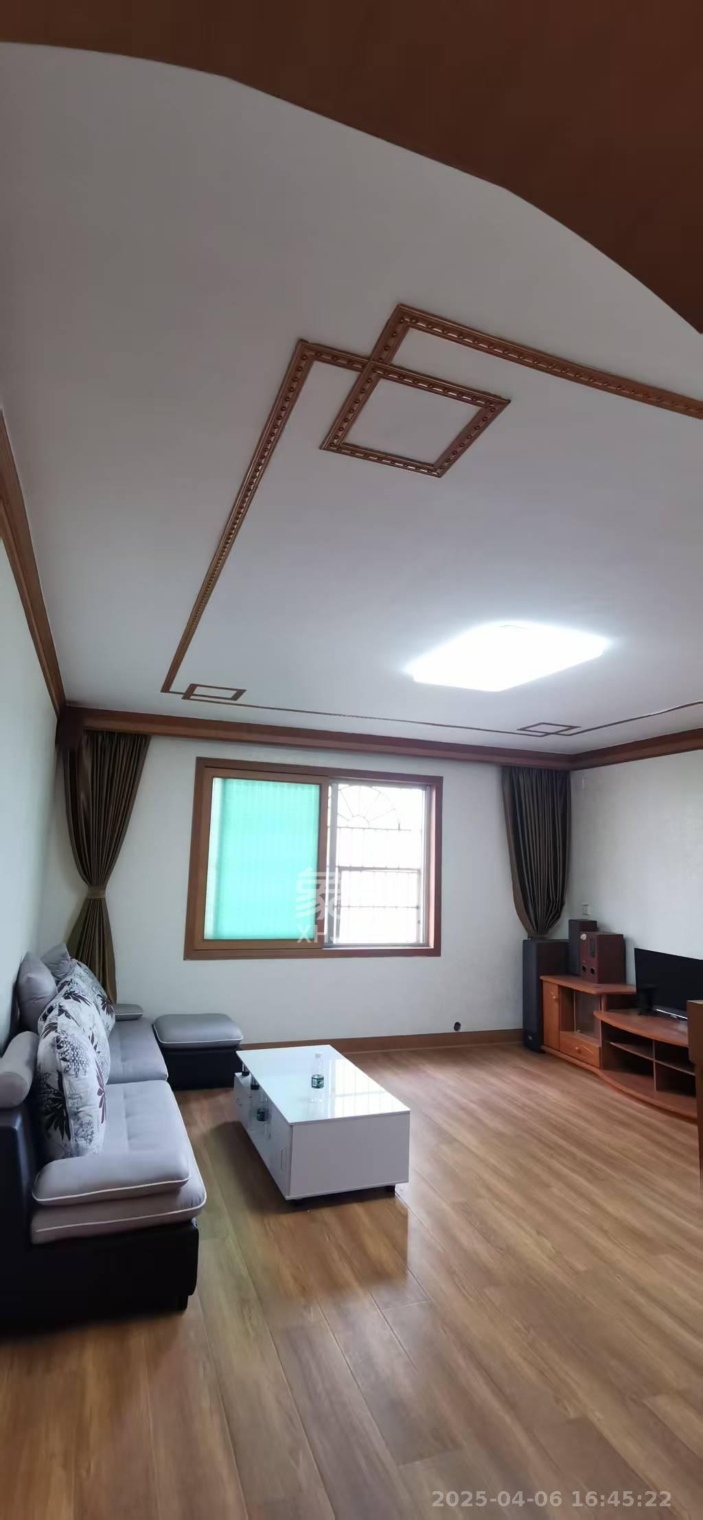 咸嘉新村嘉文苑 3室2厅2卫 2600.0元/月 咸嘉新村嘉文苑 3室2厅2卫 2600.0元/月室内图