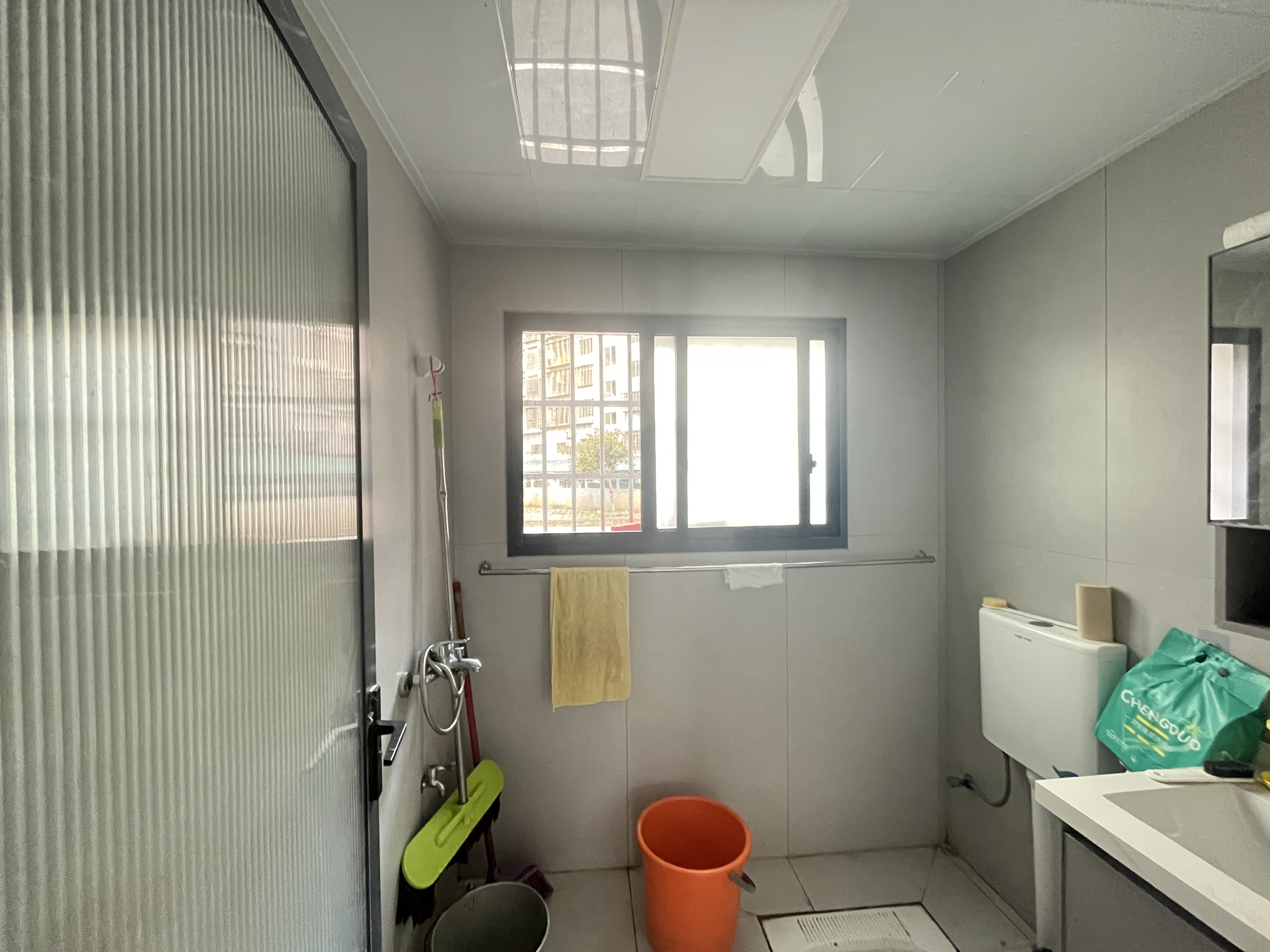 娄星东苑 4室2厅2卫 68.0万 娄星东苑 4室2厅2卫 68.0万室内图