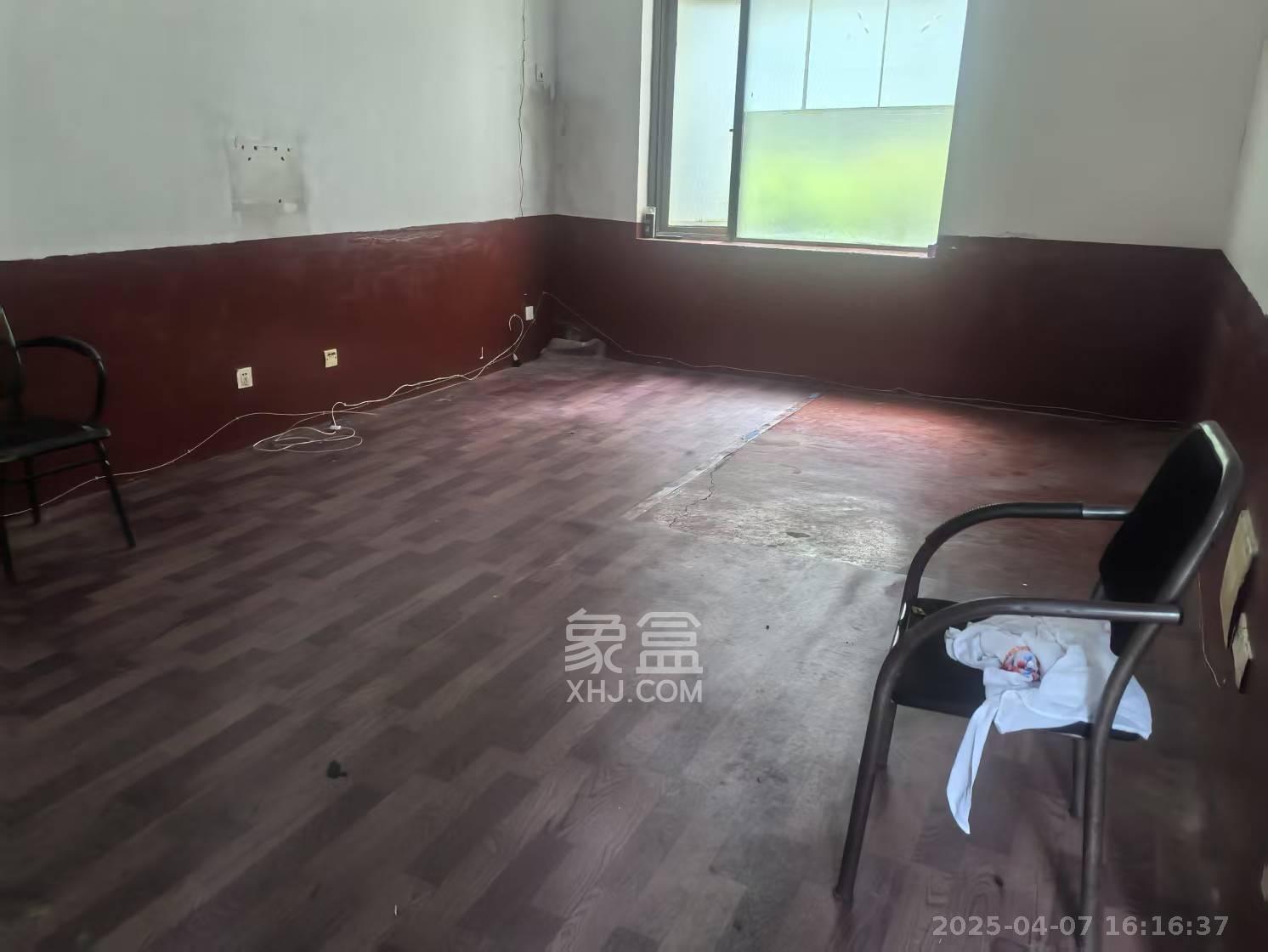 奥林匹克花园 1室2厅2卫 2200.0元/月 奥林匹克花园 1室2厅2卫 2200.0元/月室内图