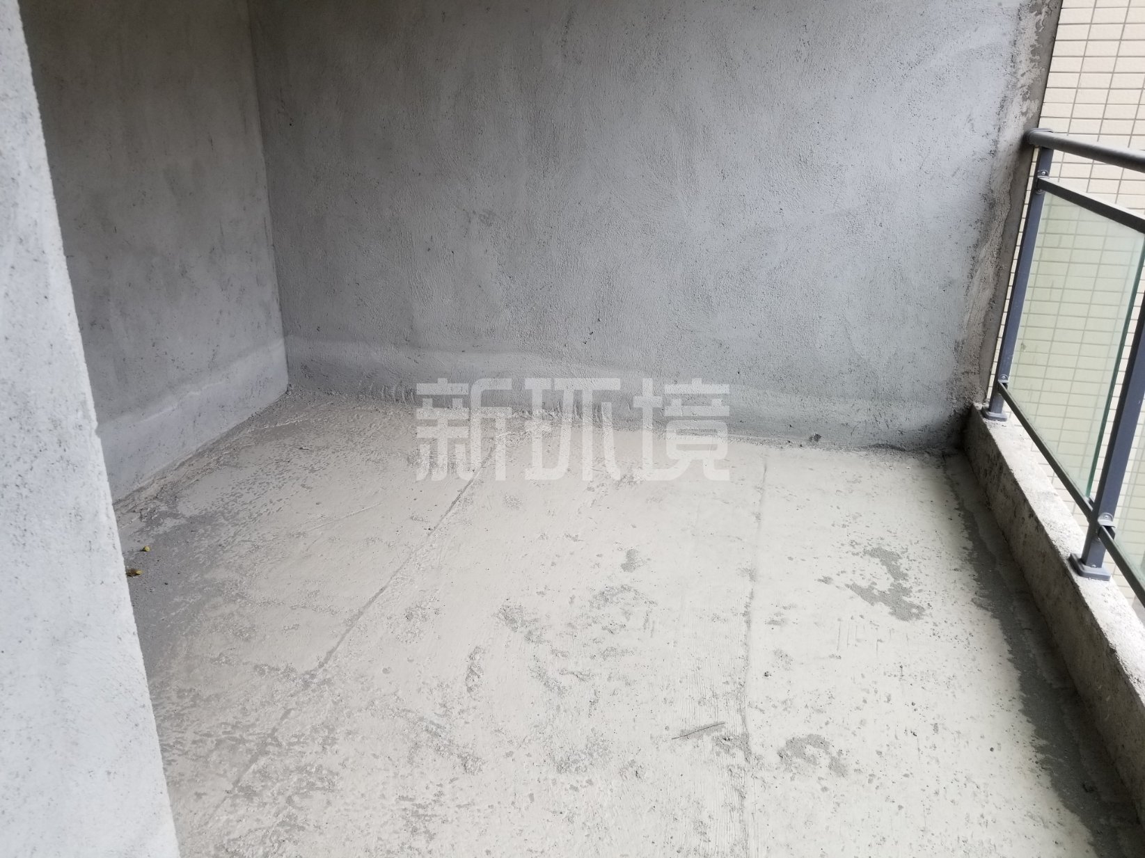阳光水岸  3室2厅2卫   63.80万客厅