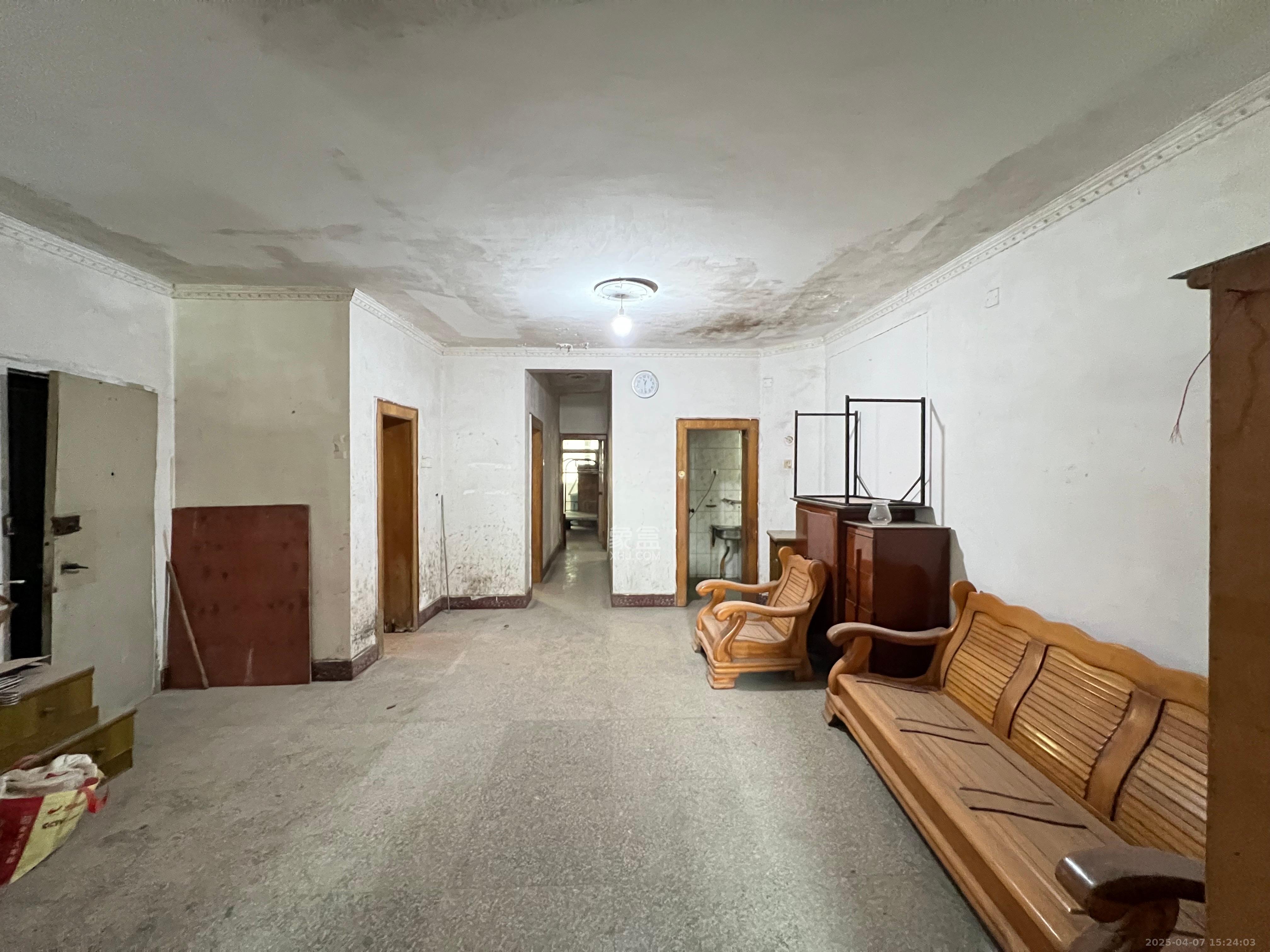 市建委宿舍 2室2厅1卫 2000.0元/月 市建委宿舍 2室2厅1卫 2000.0元/月室内图