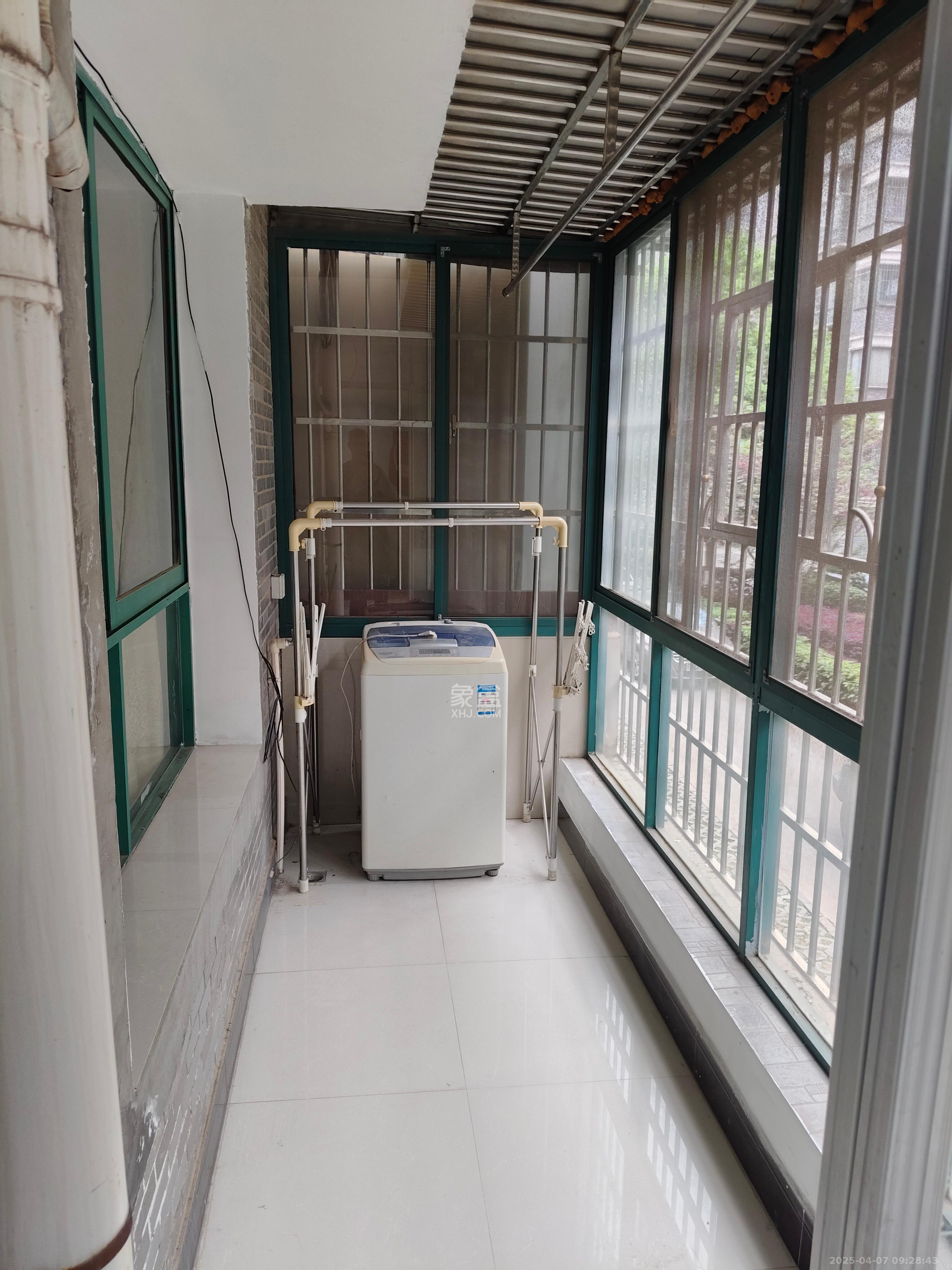 水印康桥  2室1厅1卫    1300.0元/月 水印康桥  2室1厅1卫    1300.0元/月室内图