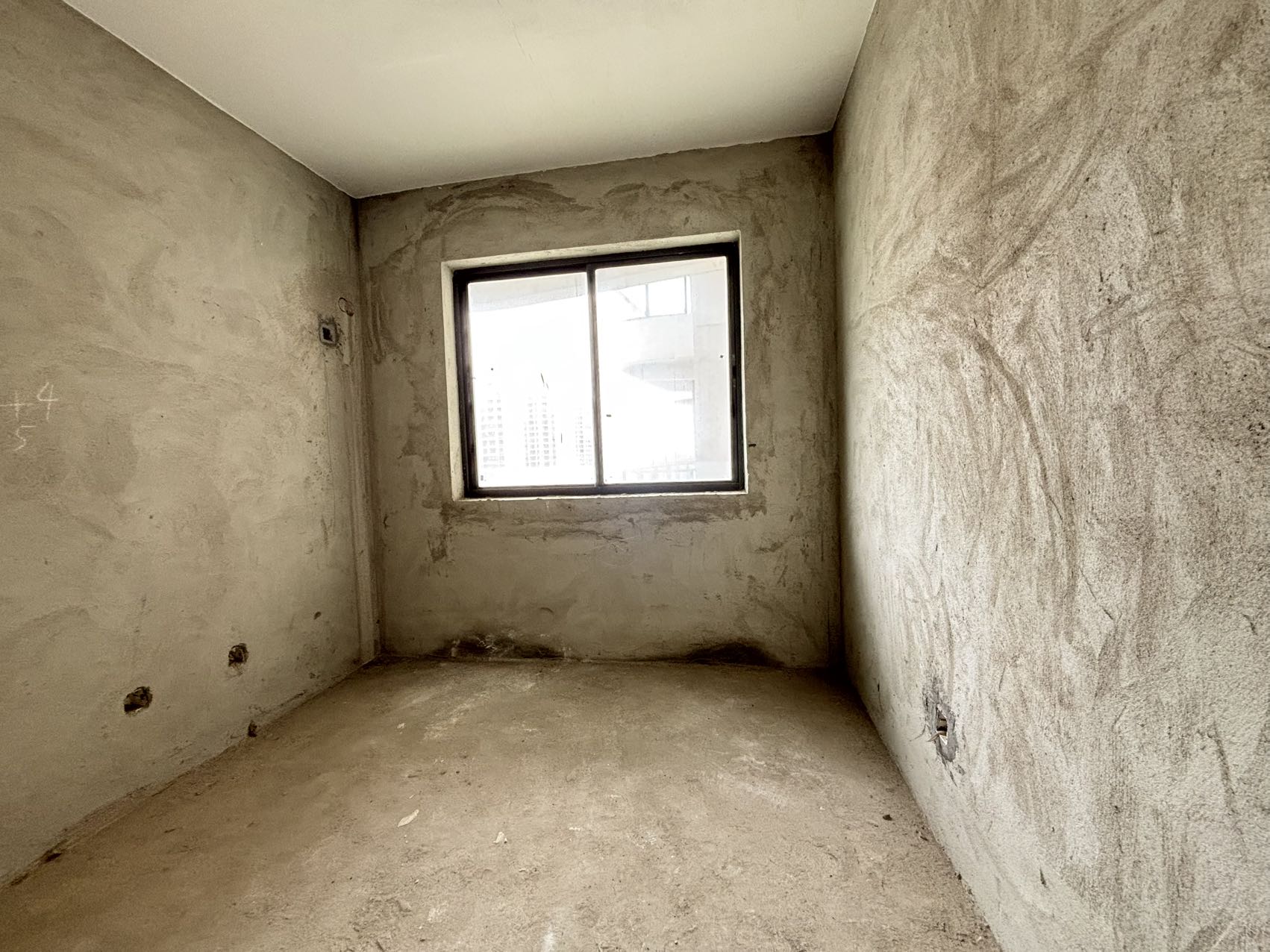 绿地海长流一期  3室2厅2卫    125.0万 绿地海长流一期  3室2厅2卫    125.0万室内图