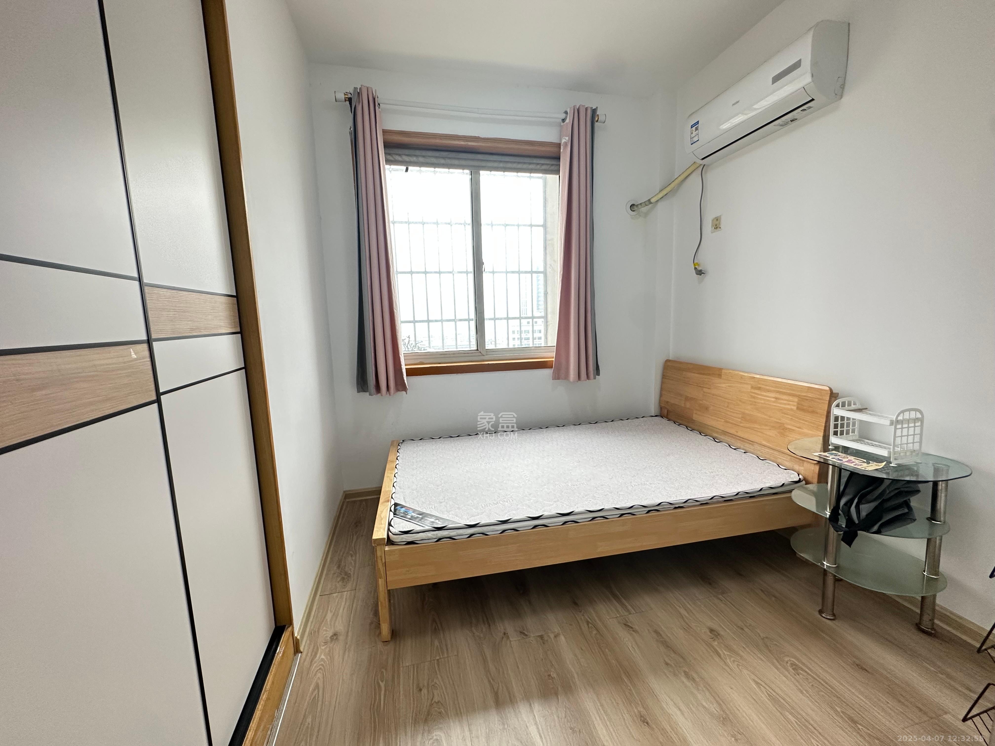 中山大厦（广阔大厦）  2室1厅1卫   2100.00元/月室内图