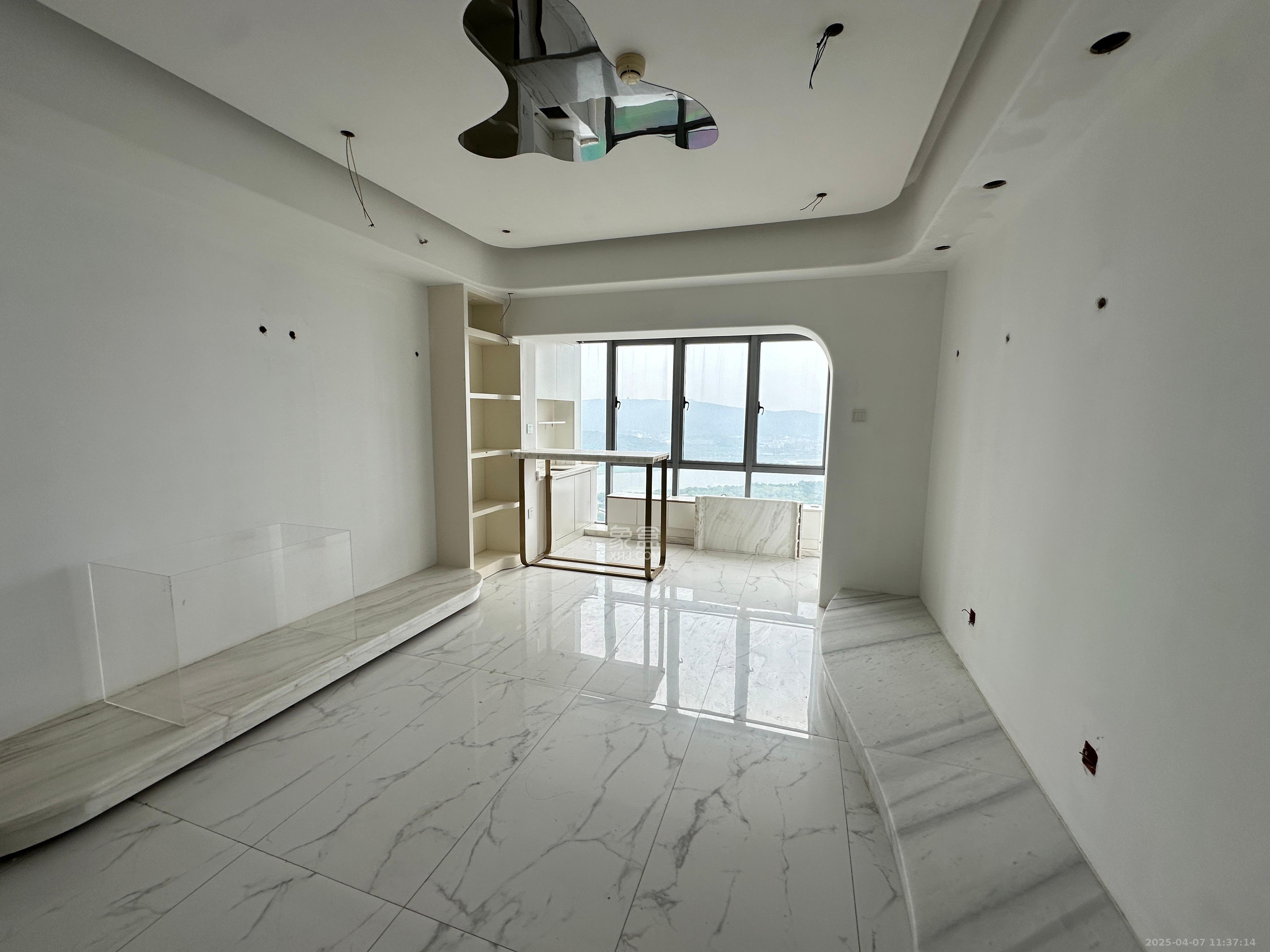 保利国际广场 1室1厅1卫 9000.0元/月 保利国际广场 1室1厅1卫 9000.0元/月室内图