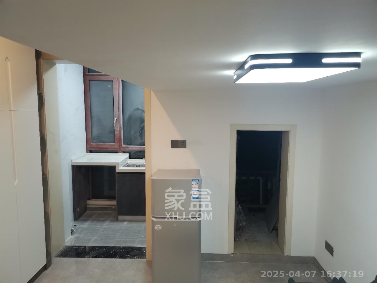 裕天国际商汇中心 1室1厅1卫 1400.0元/月 裕天国际商汇中心 1室1厅1卫 1400.0元/月室内图