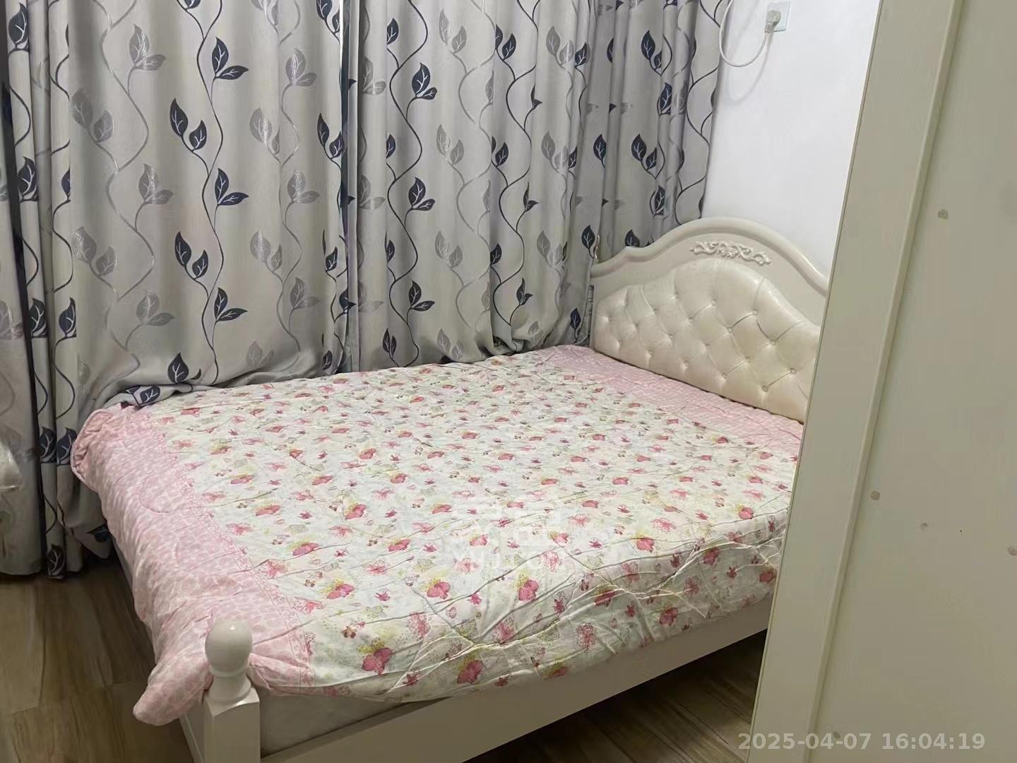 欧莱雅郡  3室2厅1卫   1800.00元/月室内图