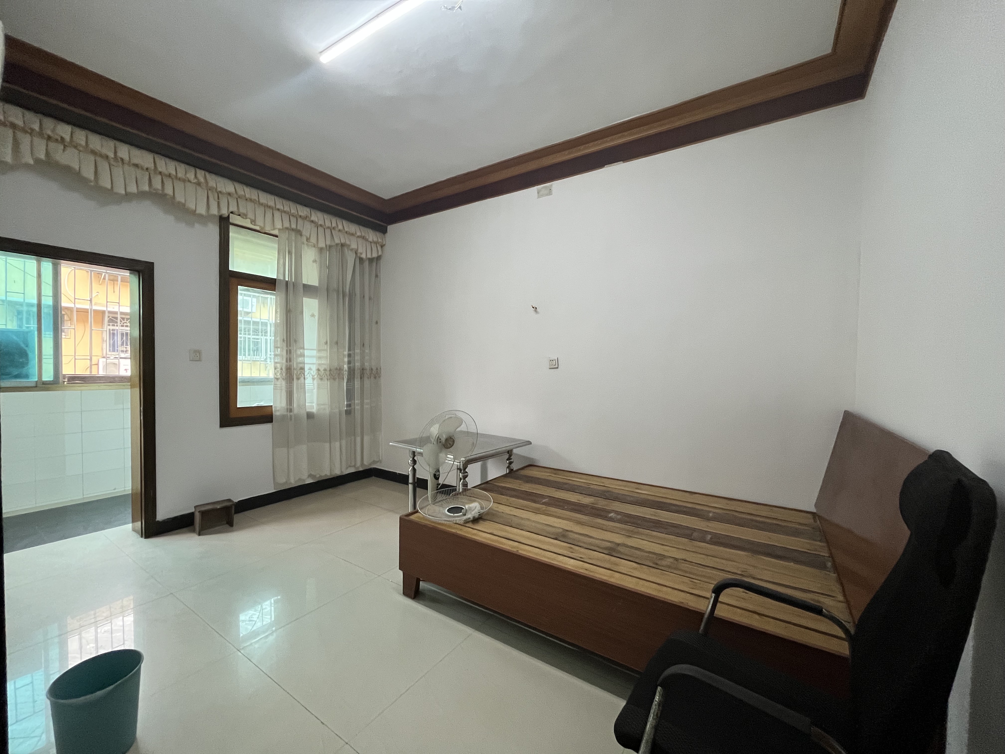 娄星区畜牧水产局+经管局 4室2厅2卫 1380.0元/月 娄星区畜牧水产局+经管局 4室2厅2卫 1380.0元/月室内图