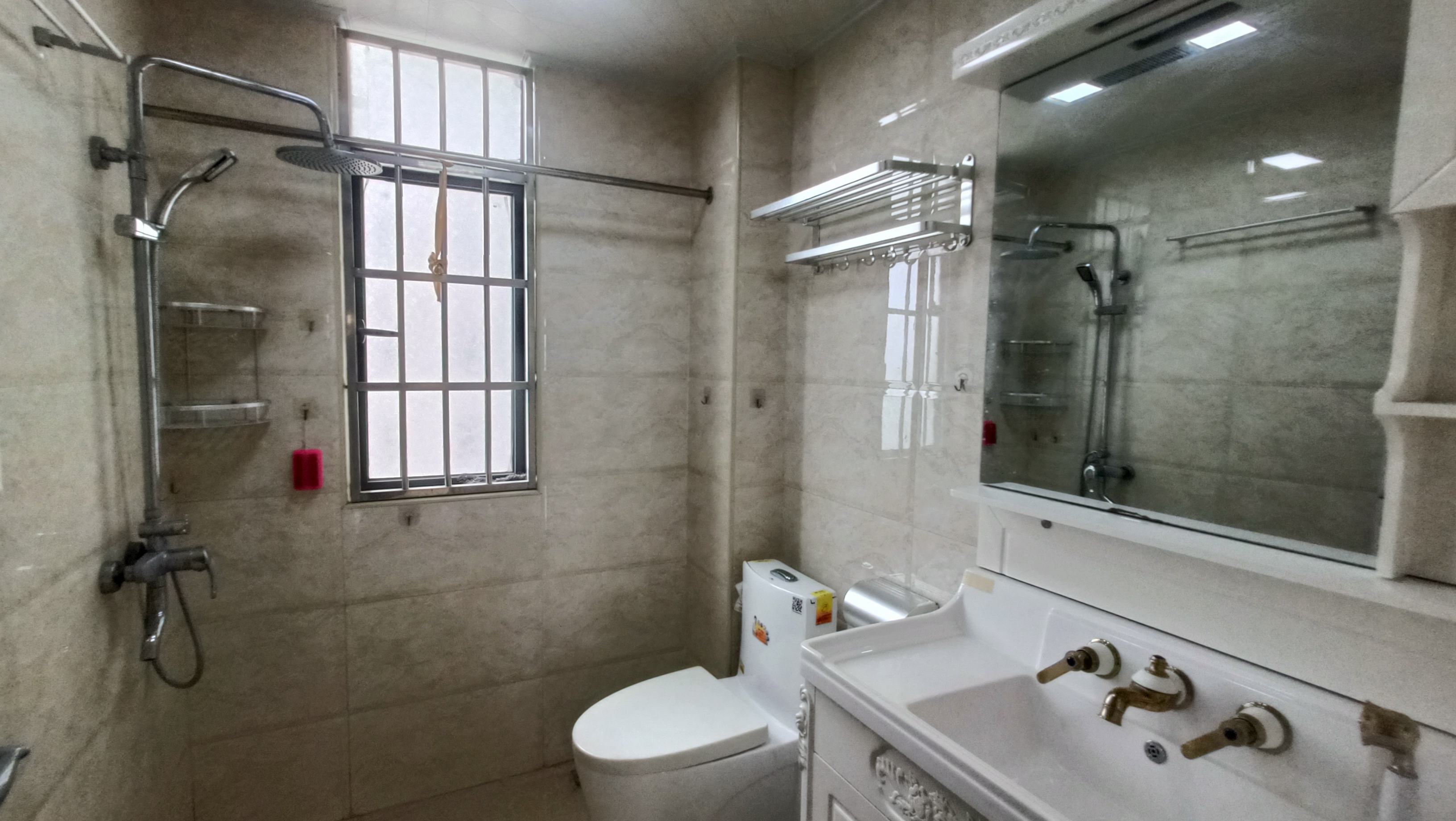 南苑上和二期  4室2厅2卫    2500.0元/月 南苑上和二期  4室2厅2卫    2500.0元/月室内图