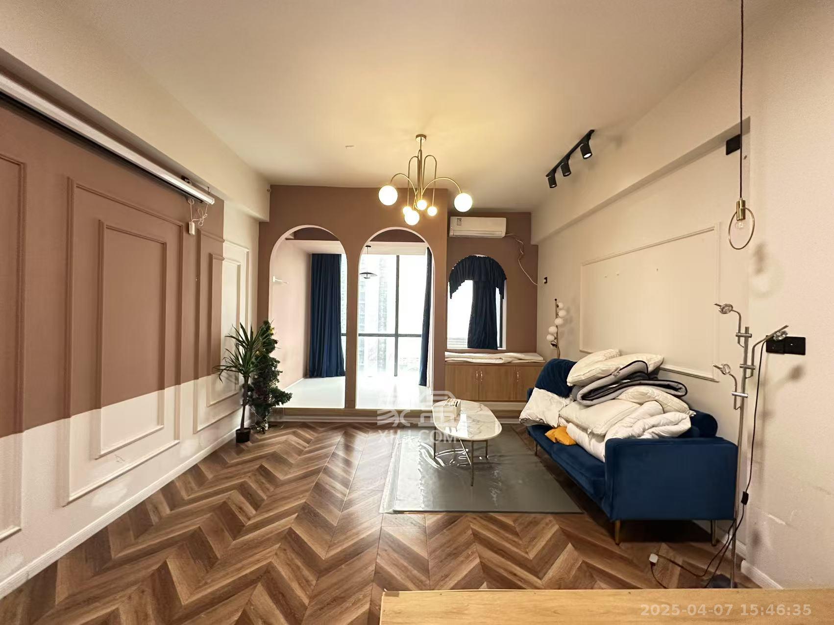 YO领域(领御大厦) 1室1厅1卫 1800.0元/月 YO领域(领御大厦) 1室1厅1卫 1800.0元/月室内图