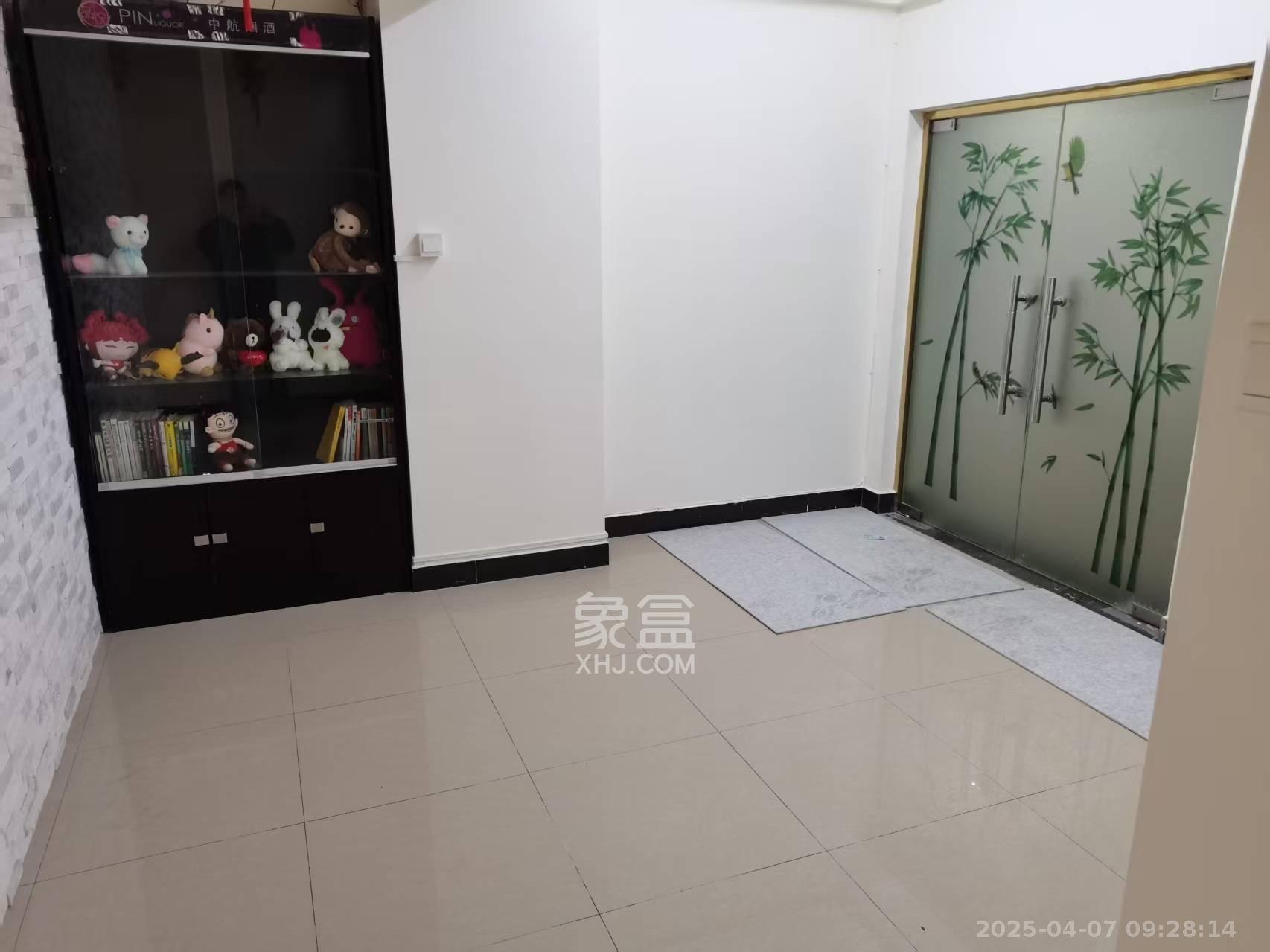 鸿飞大厦 1室1厅1卫 2600.0元/月 鸿飞大厦 1室1厅1卫 2600.0元/月室内图