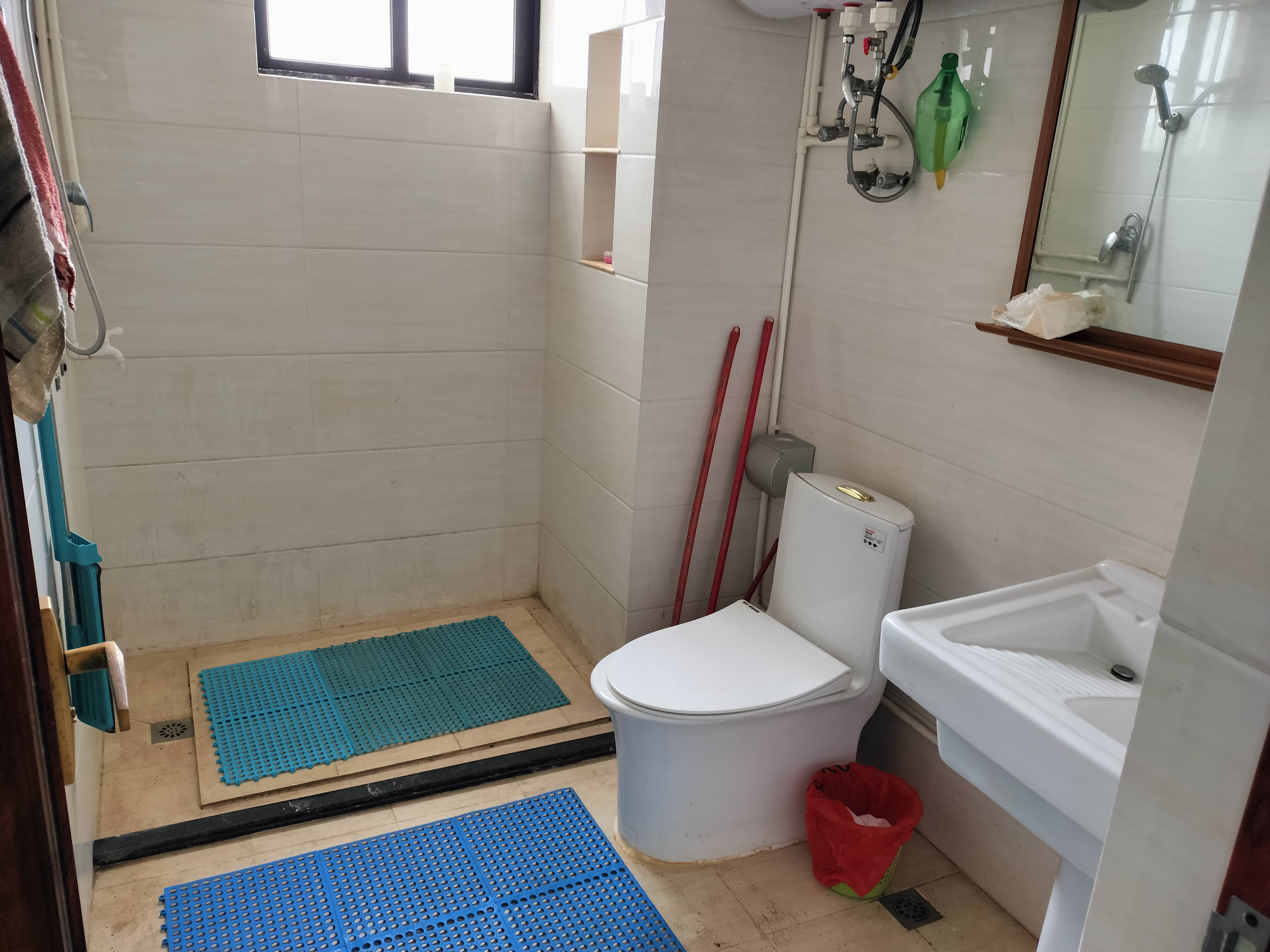 香江豪庭  2室2厅1卫   1700.00元/月室内图