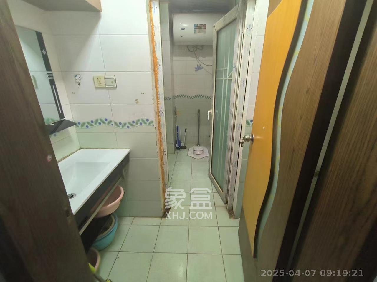 华盛家园  3室2厅1卫   2200.00元/月室内图