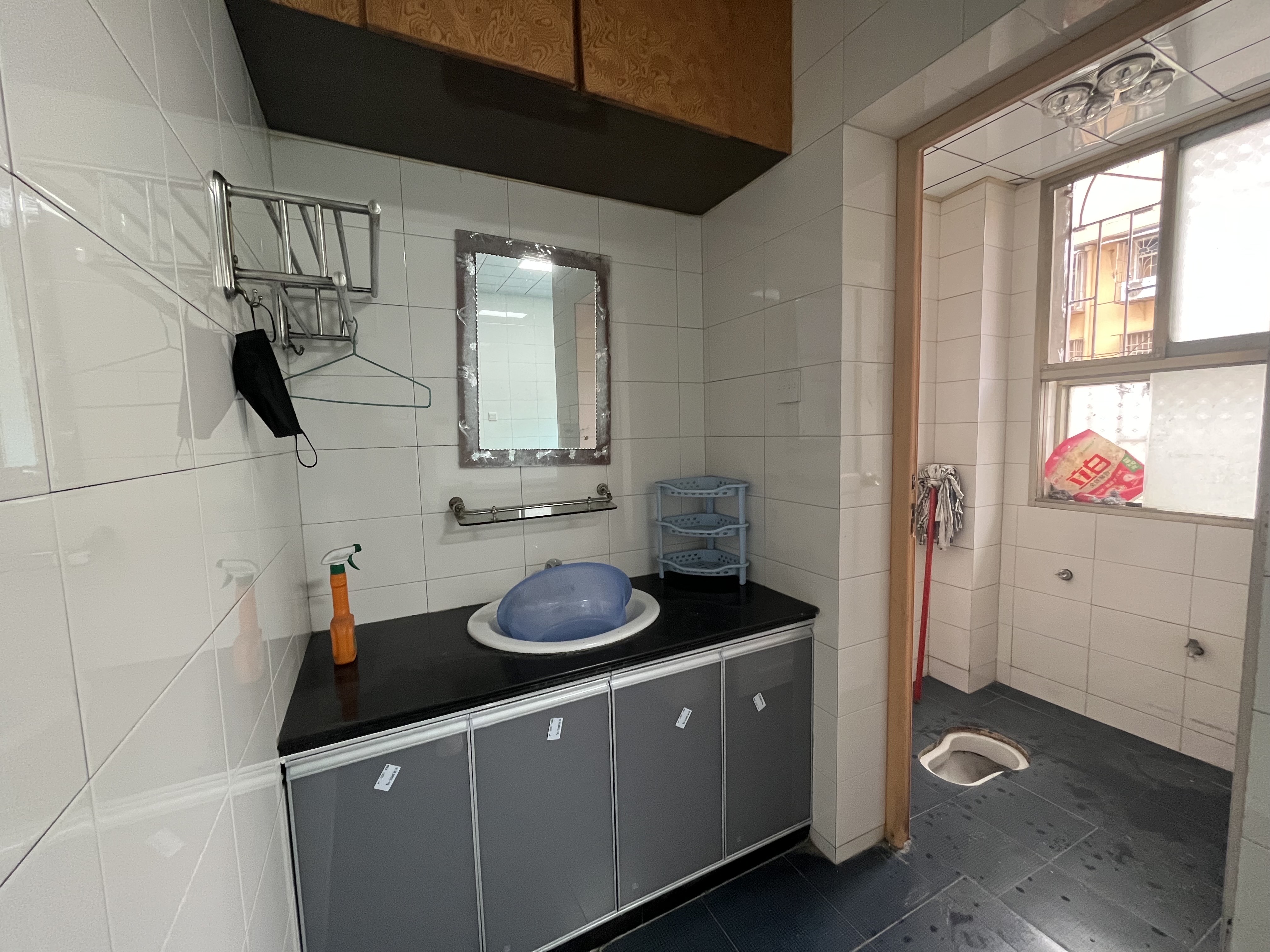 娄星区畜牧水产局+经管局 4室2厅2卫 1380.0元/月 娄星区畜牧水产局+经管局 4室2厅2卫 1380.0元/月室内图