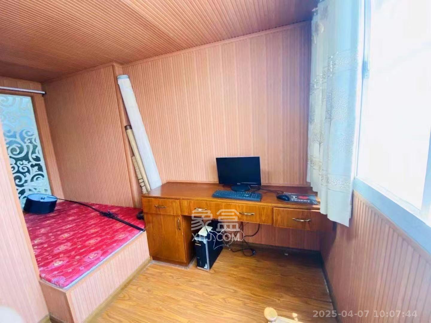白沙晶城  3室1厅1卫   2800.00元/月室内图