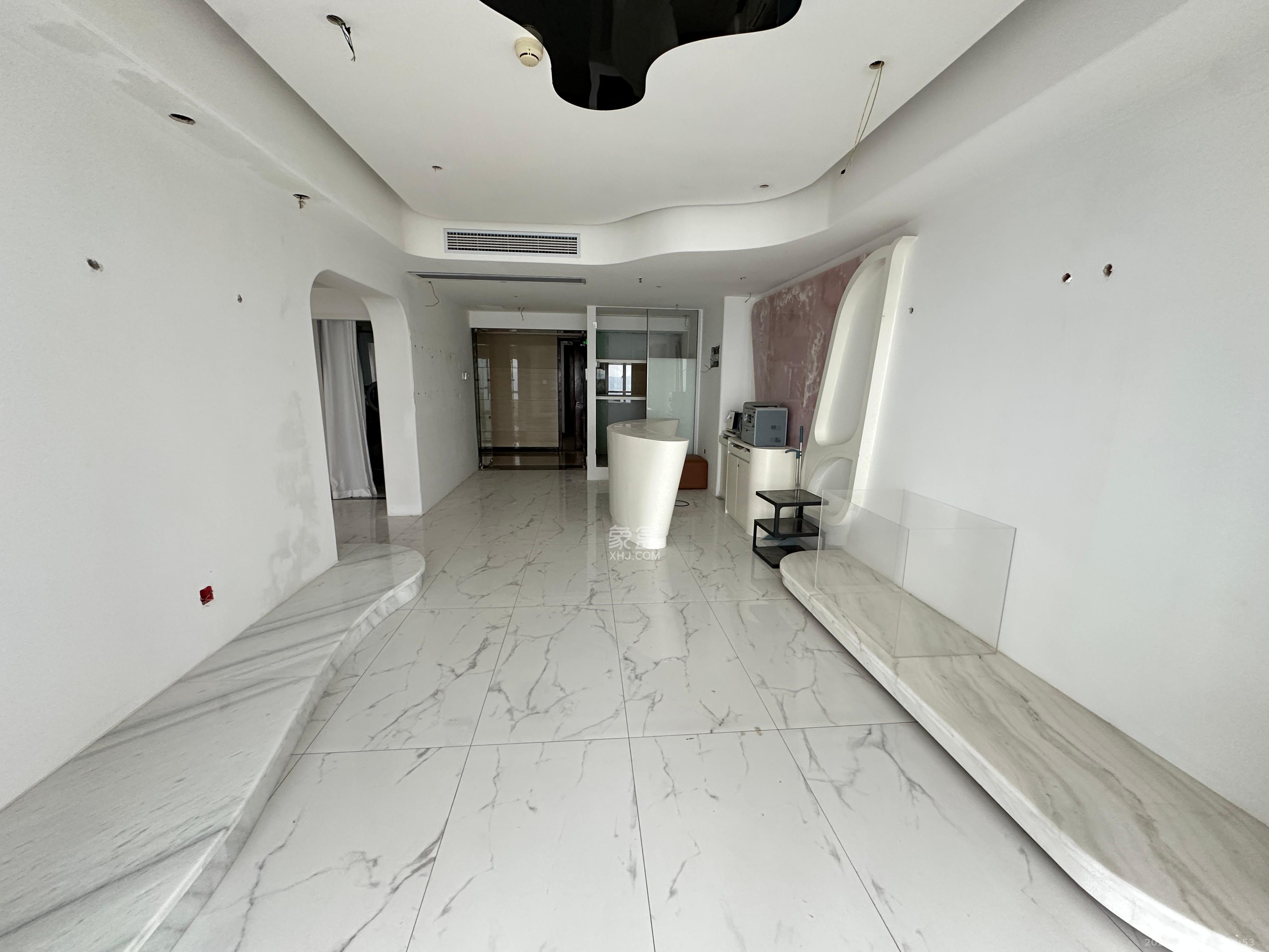 保利国际广场 1室1厅1卫 9000.0元/月 保利国际广场 1室1厅1卫 9000.0元/月室内图