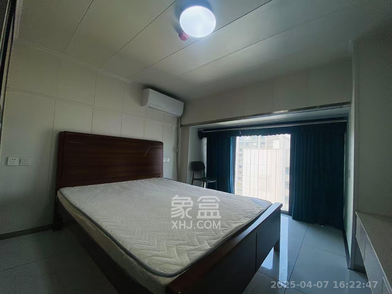 龙湖湘江星座（祺鑫星座公寓）  1室14厅1卫   1200.00元/月室内图