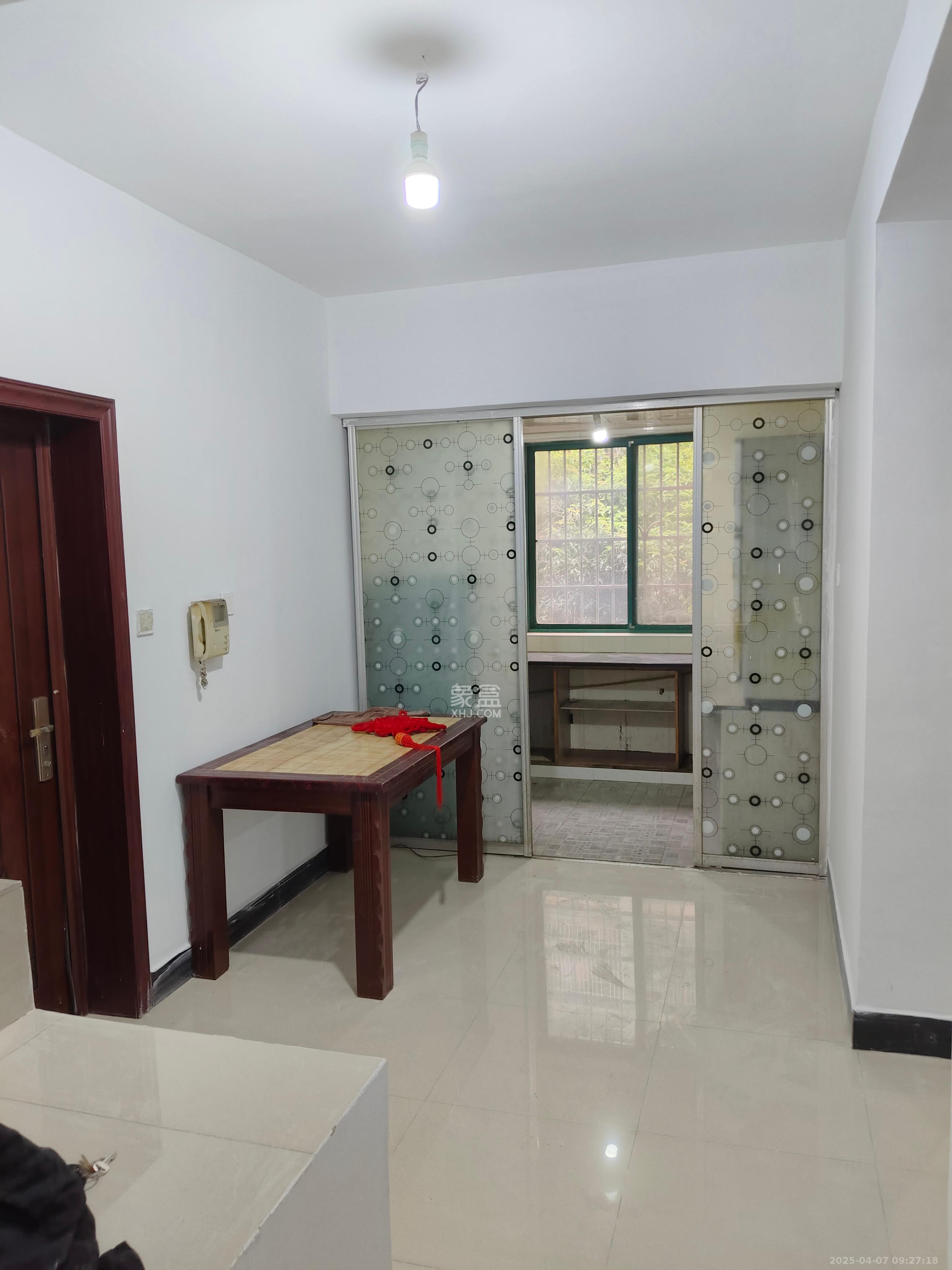 水印康桥  2室1厅1卫    1300.0元/月 水印康桥  2室1厅1卫    1300.0元/月室内图