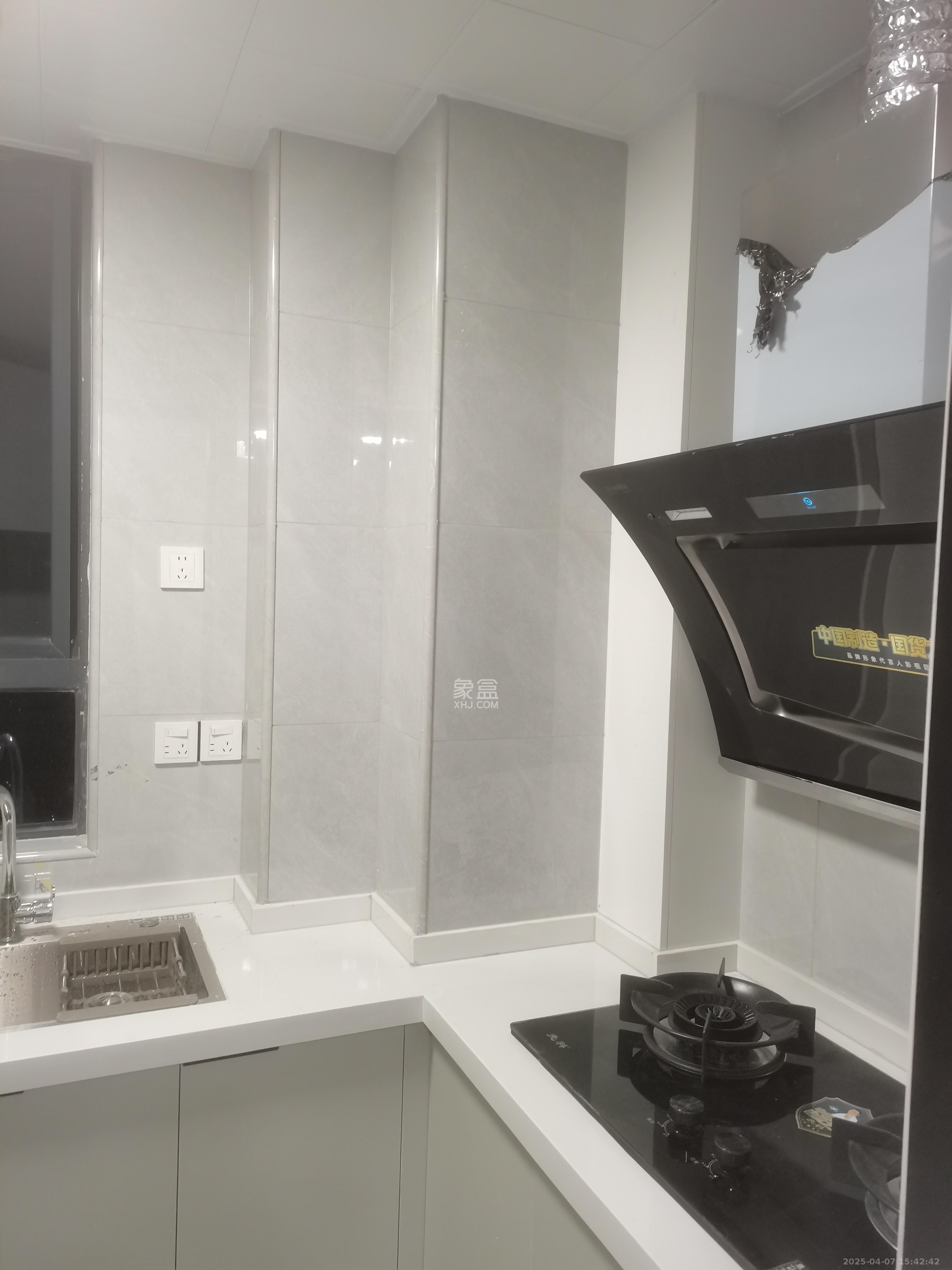 伊景园滨河苑 3室2厅2卫 3300.0元/月 伊景园滨河苑 3室2厅2卫 3300.0元/月户型图