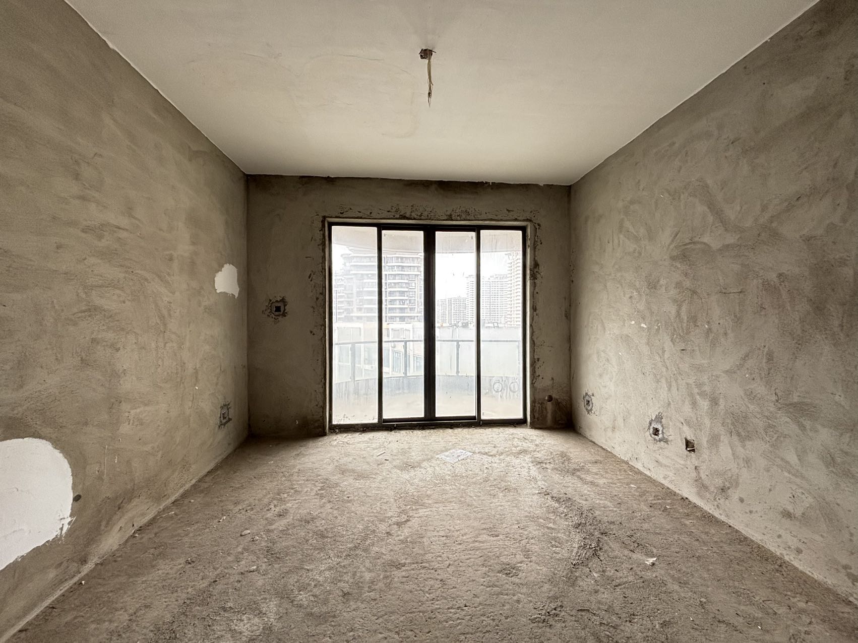 绿地海长流一期  3室2厅2卫    125.0万 绿地海长流一期  3室2厅2卫    125.0万室内图