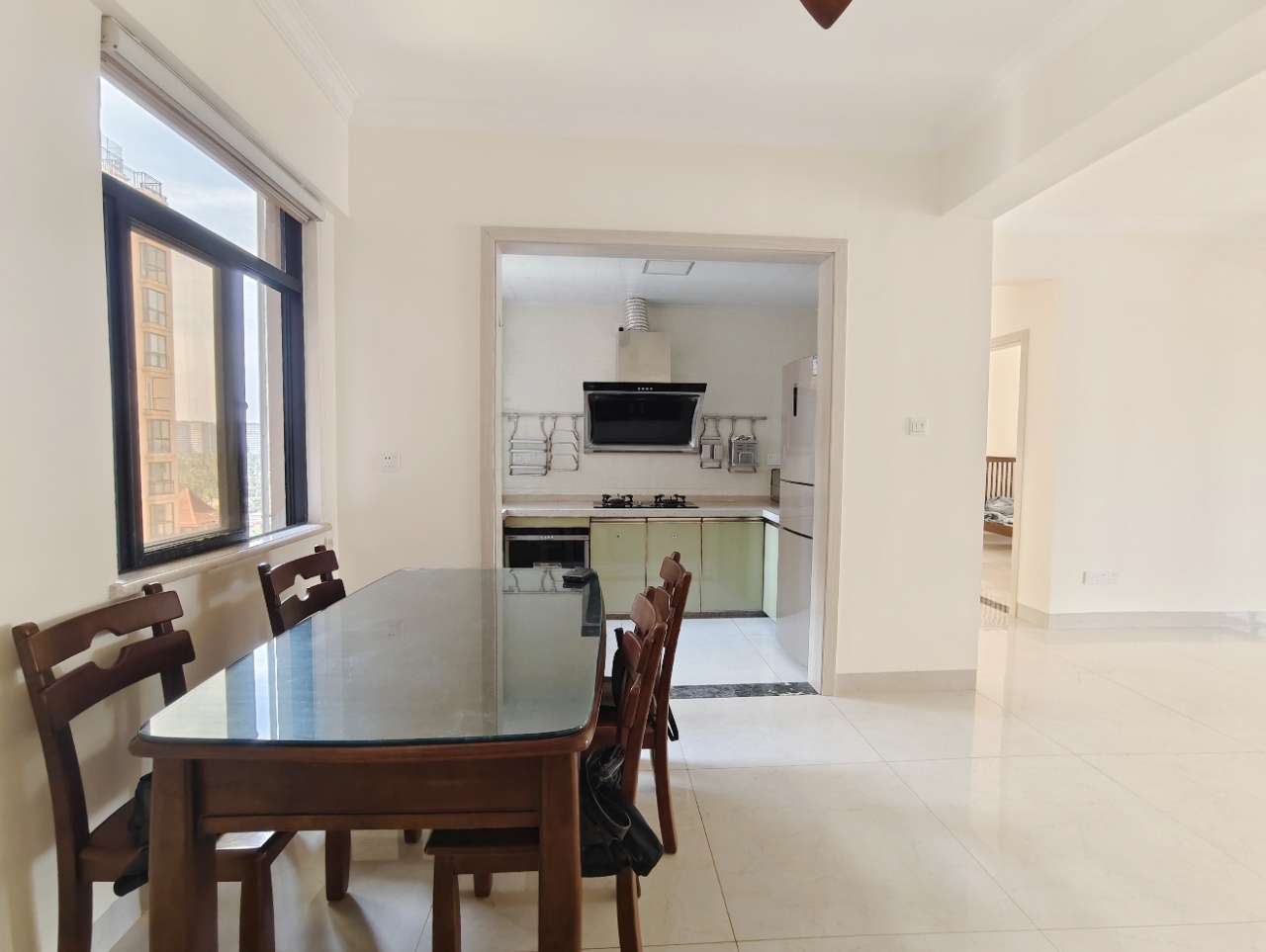 西海瑞园  3室2厅2卫    155.0万 西海瑞园  3室2厅2卫    155.0万室内图