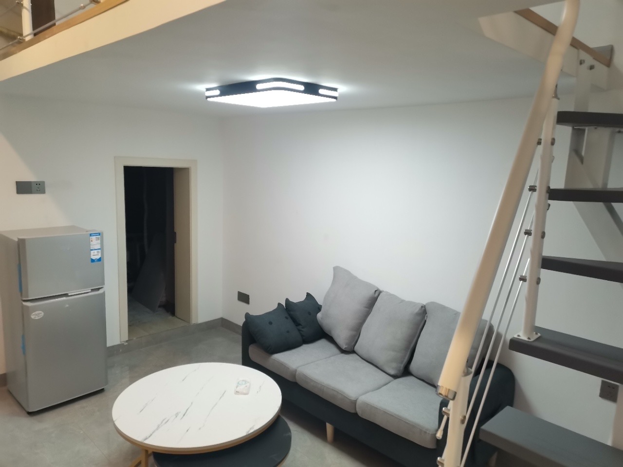 裕天国际商汇中心 1室1厅1卫 1400.0元/月 裕天国际商汇中心 1室1厅1卫 1400.0元/月户型图