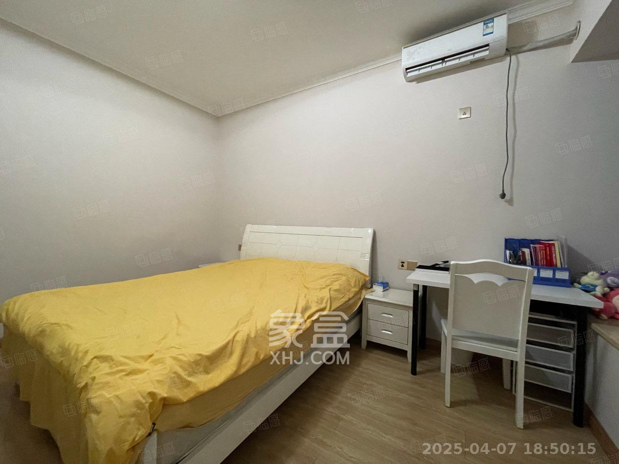 德庆水韵山城 2室0厅0卫 2000.0元/月 德庆水韵山城 2室0厅0卫 2000.0元/月室内图