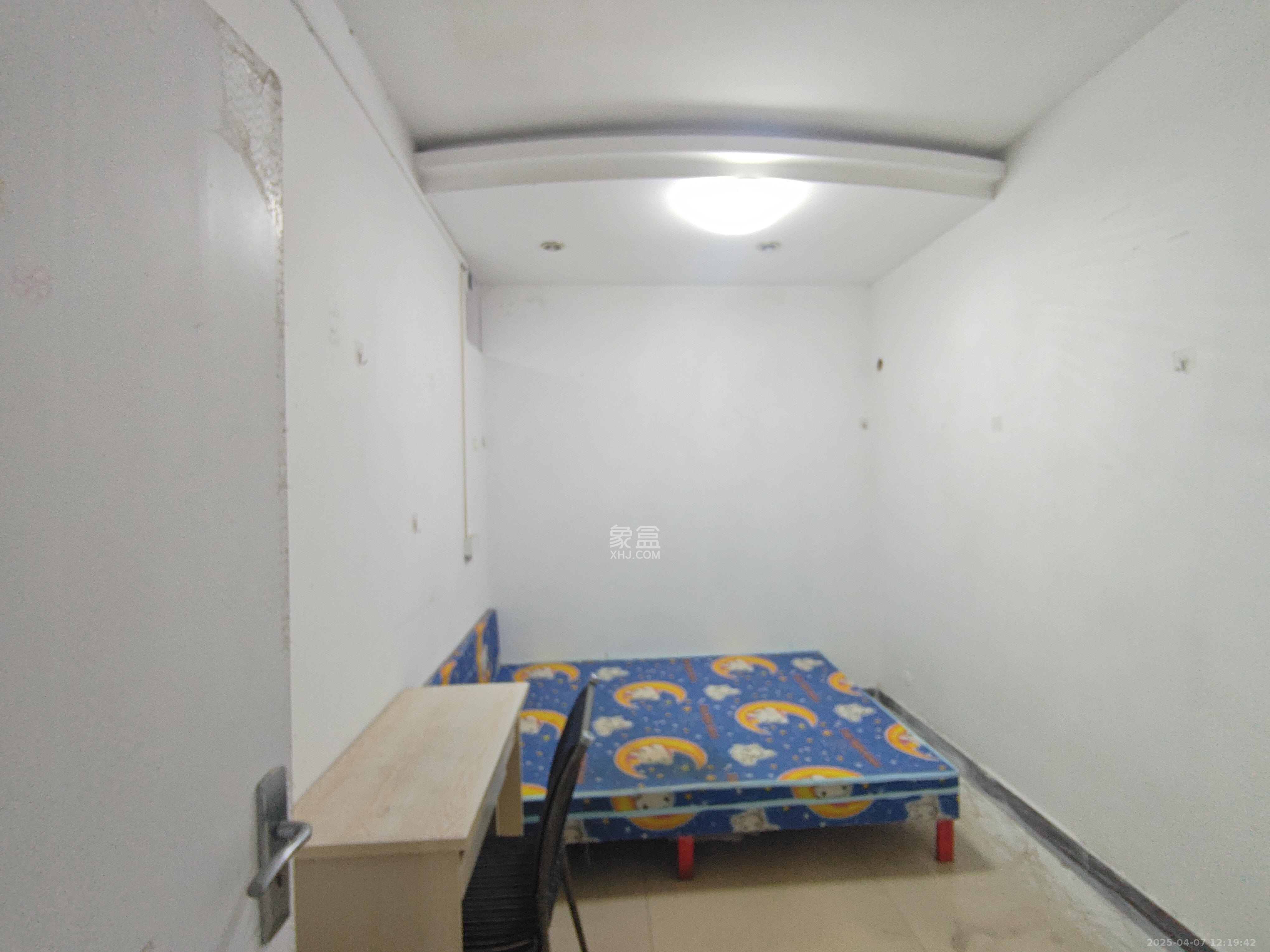 虹嘉花园(虹嘉园小区) 3室2厅2卫 2700.0元/月 虹嘉花园(虹嘉园小区) 3室2厅2卫 2700.0元/月室内图