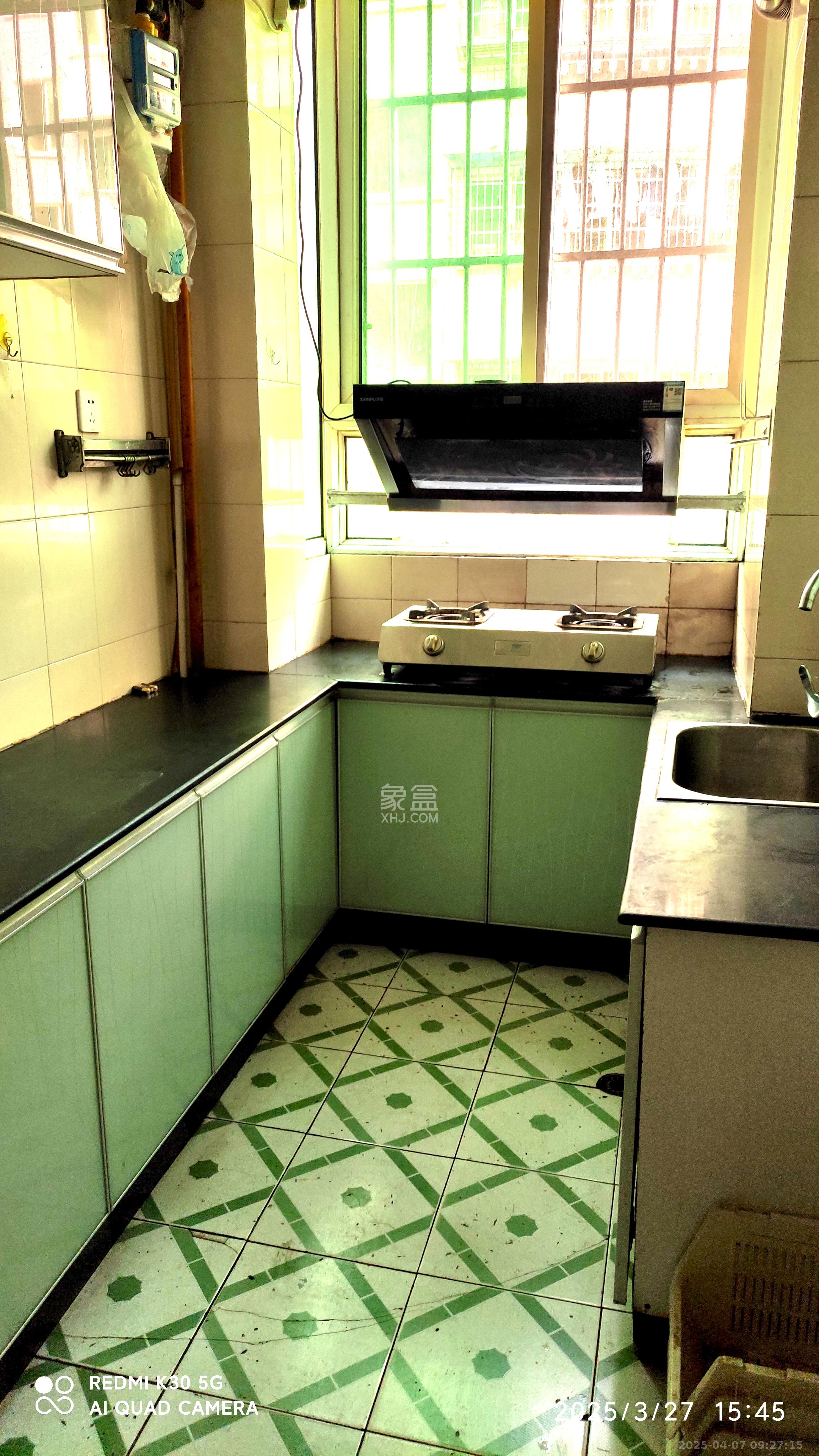 景芳苑  3室2厅1卫    1800.0元/月室内图