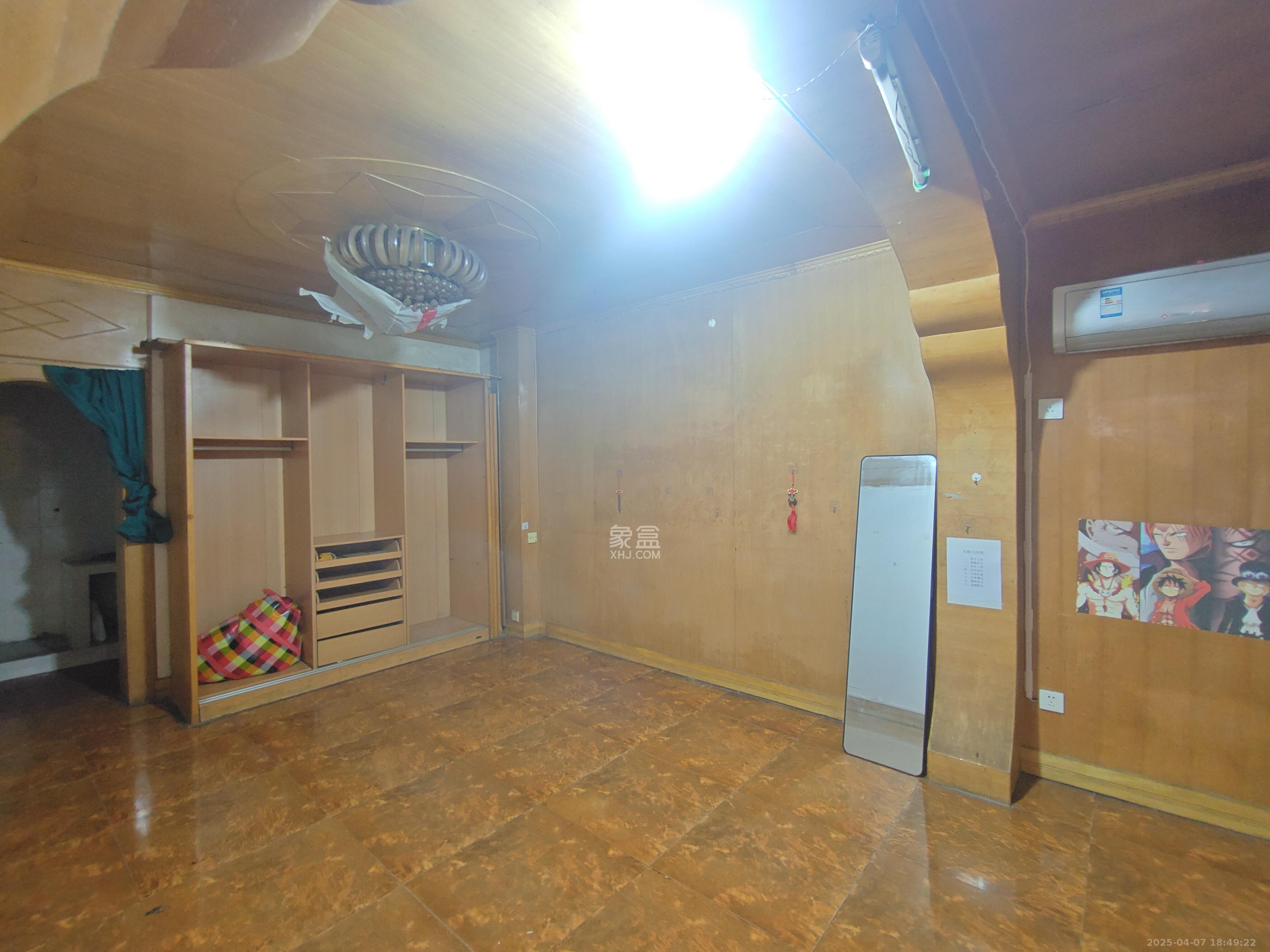 学宫街散盘 1室2厅1卫 3480.0元/月 学宫街散盘 1室2厅1卫 3480.0元/月室内图