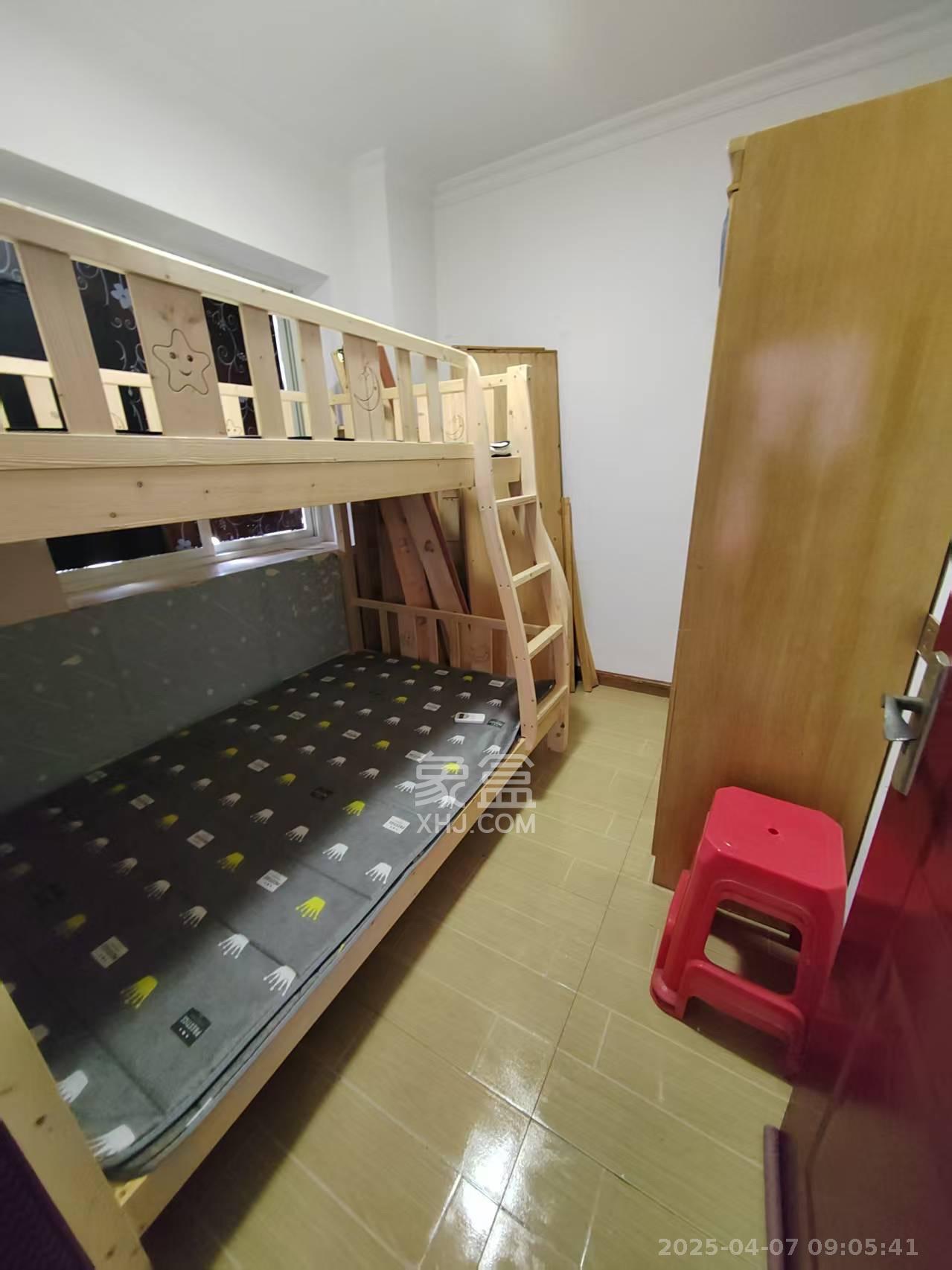 时代星空  3室2厅2卫   1400.00元/月室内图