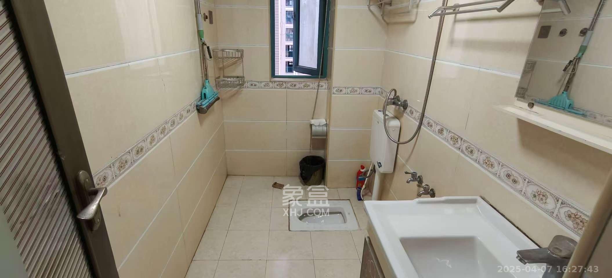 蝴蝶谷  3室2厅1卫   1600.00元/月室内图