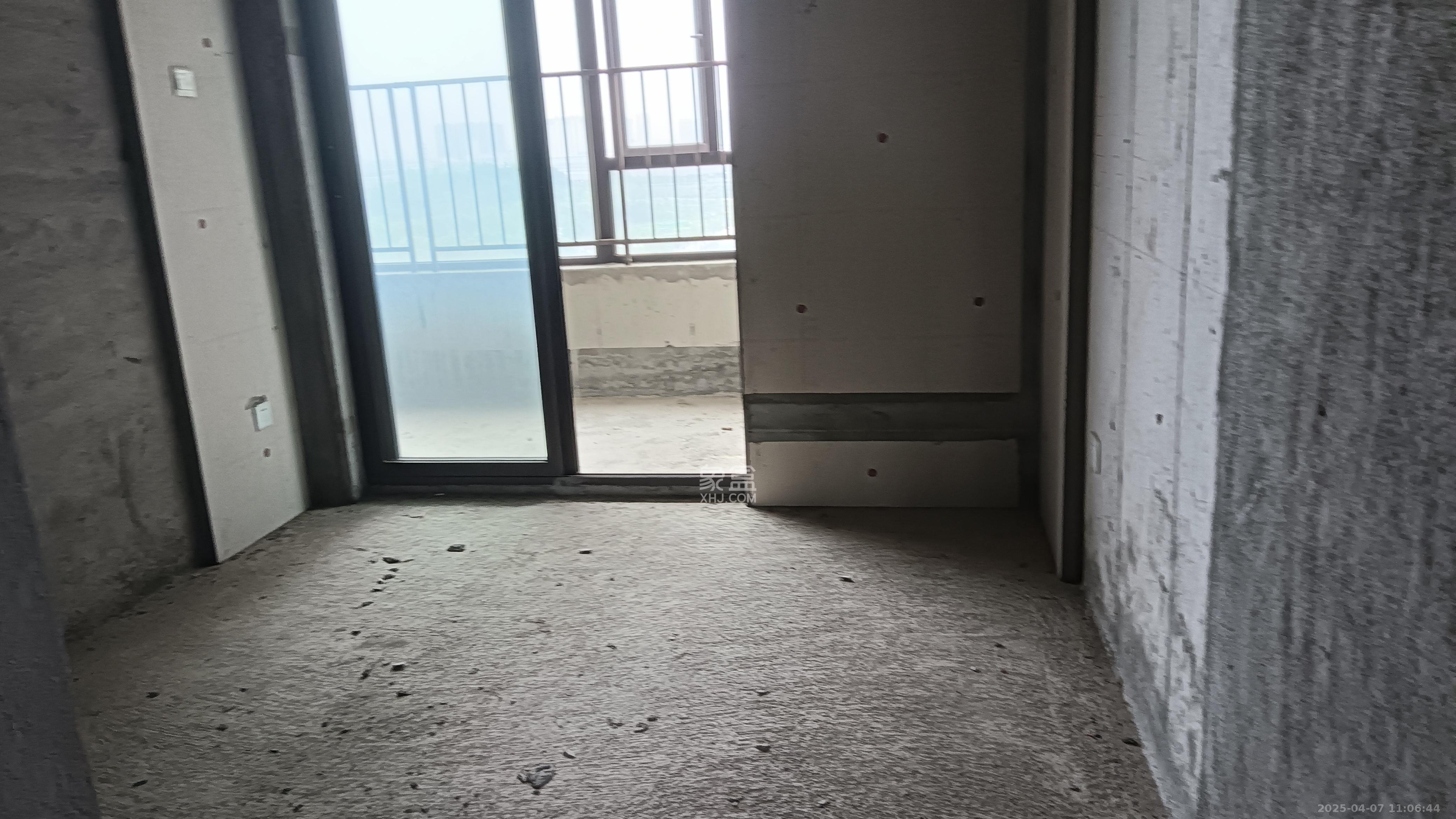 兴进珺府  3室2厅2卫   1000.00元/月室内图