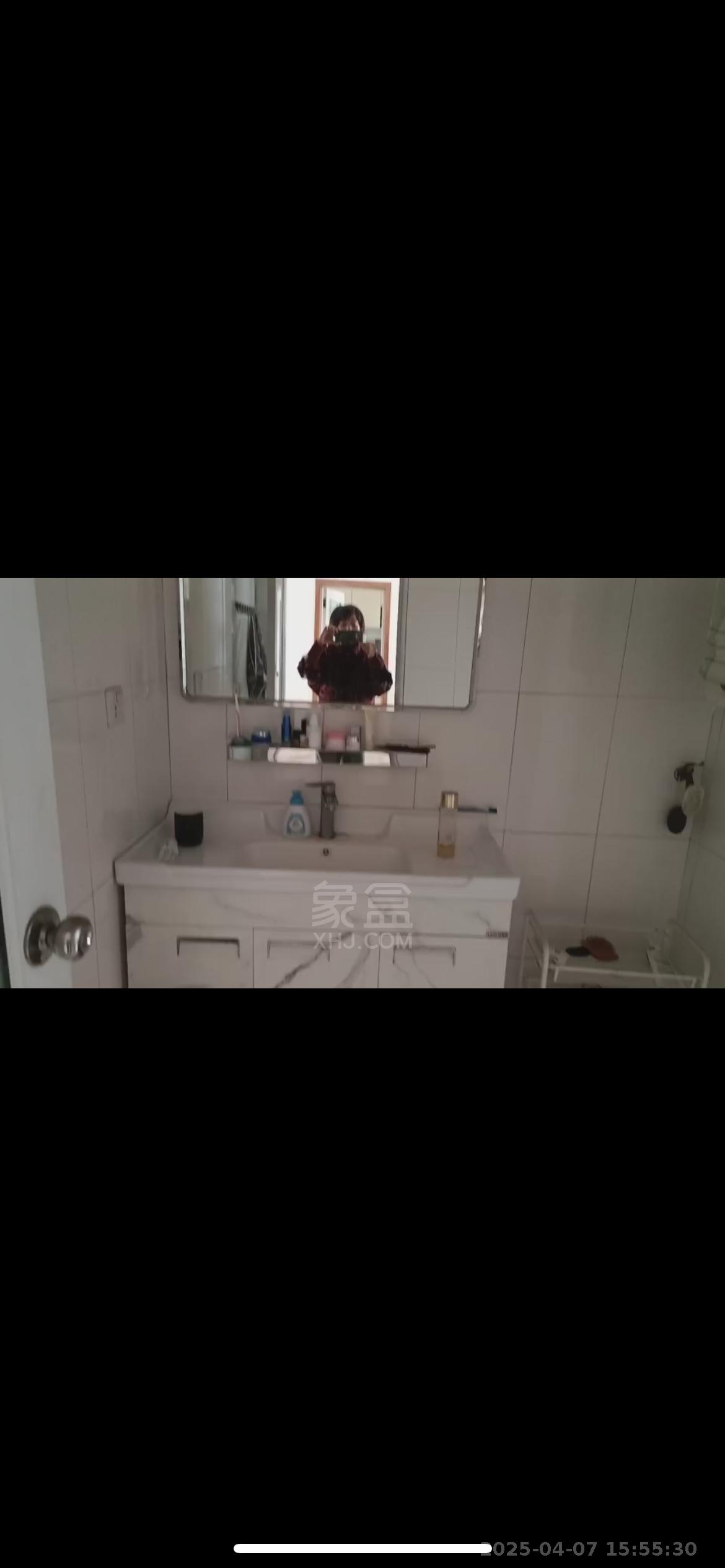 嵩源小区 3室1厅1卫 1800.0元/月 嵩源小区 3室1厅1卫 1800.0元/月室内图