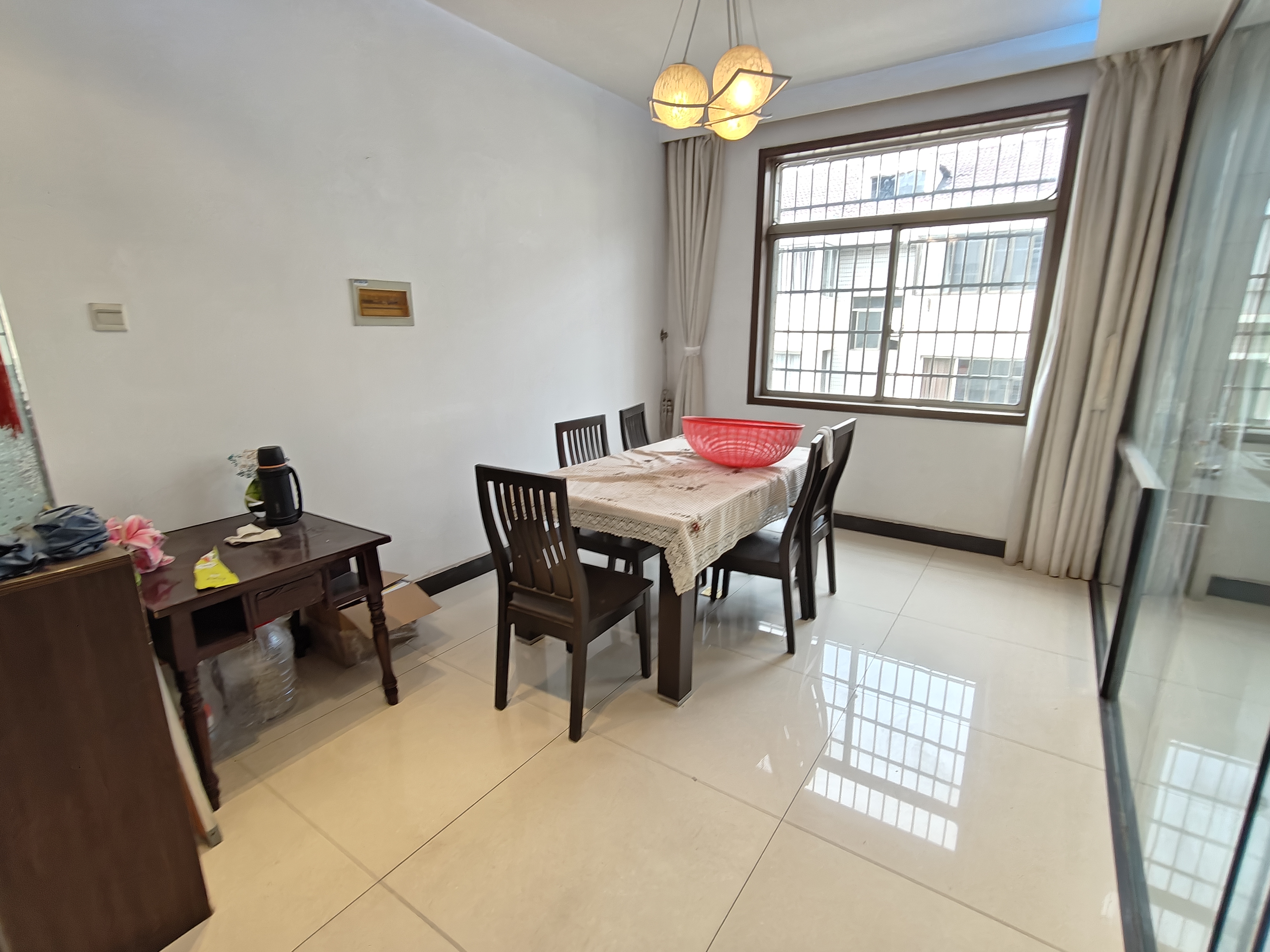 泽云佳园 3室2厅2卫 1700.0元/月 泽云佳园 3室2厅2卫 1700.0元/月室内图