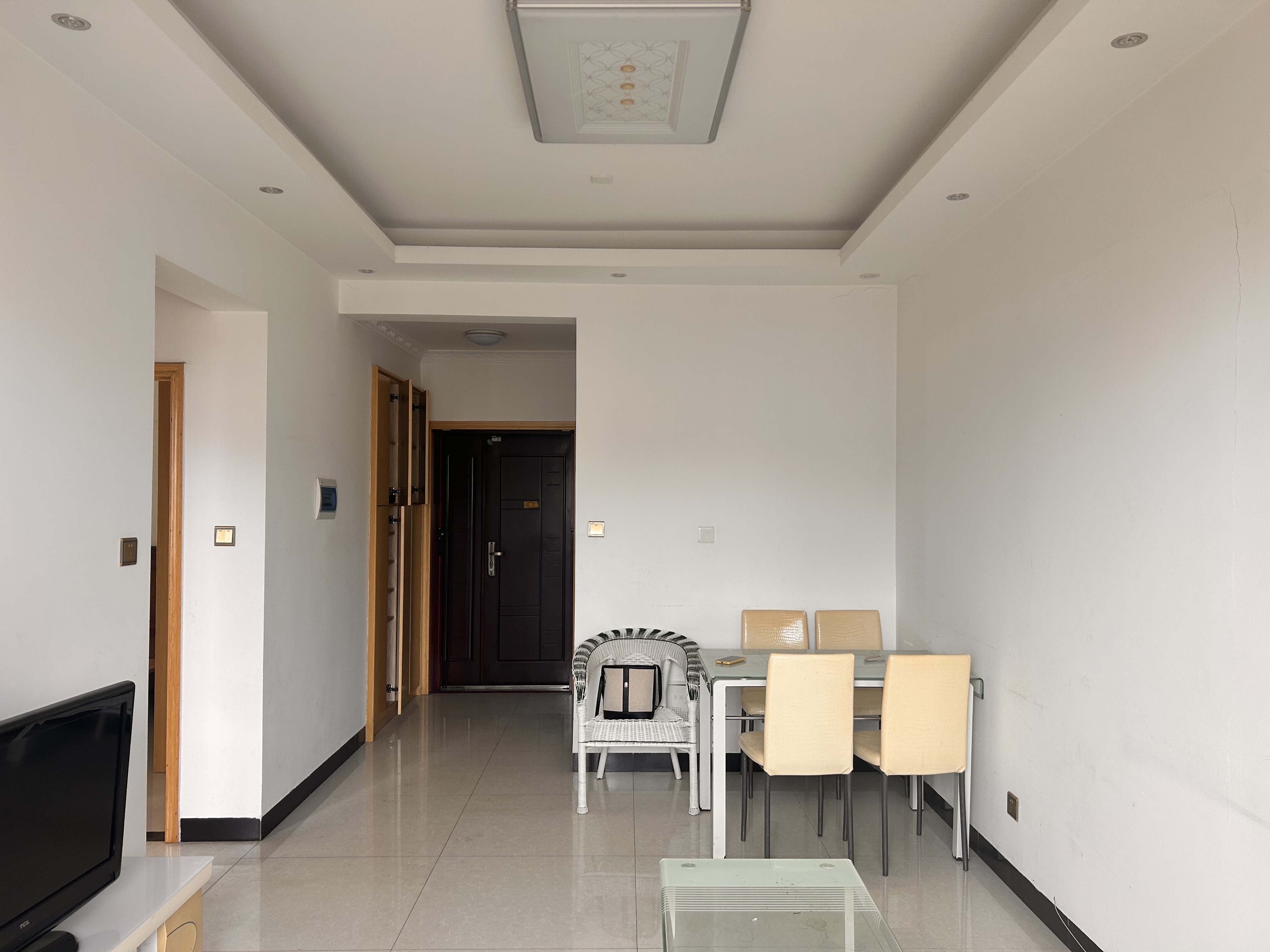 上城世家  2室2厅1卫   1500.00元/月室内图