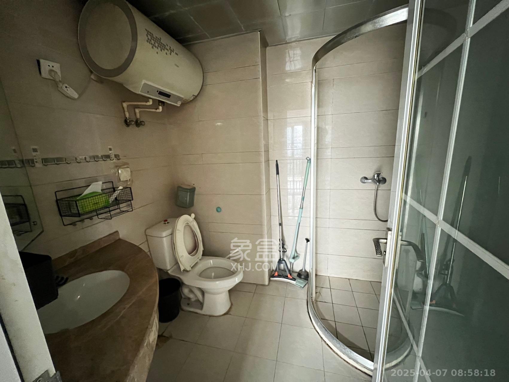 西子一间 2室1厅1卫 2200.0元/月 西子一间 2室1厅1卫 2200.0元/月室内图