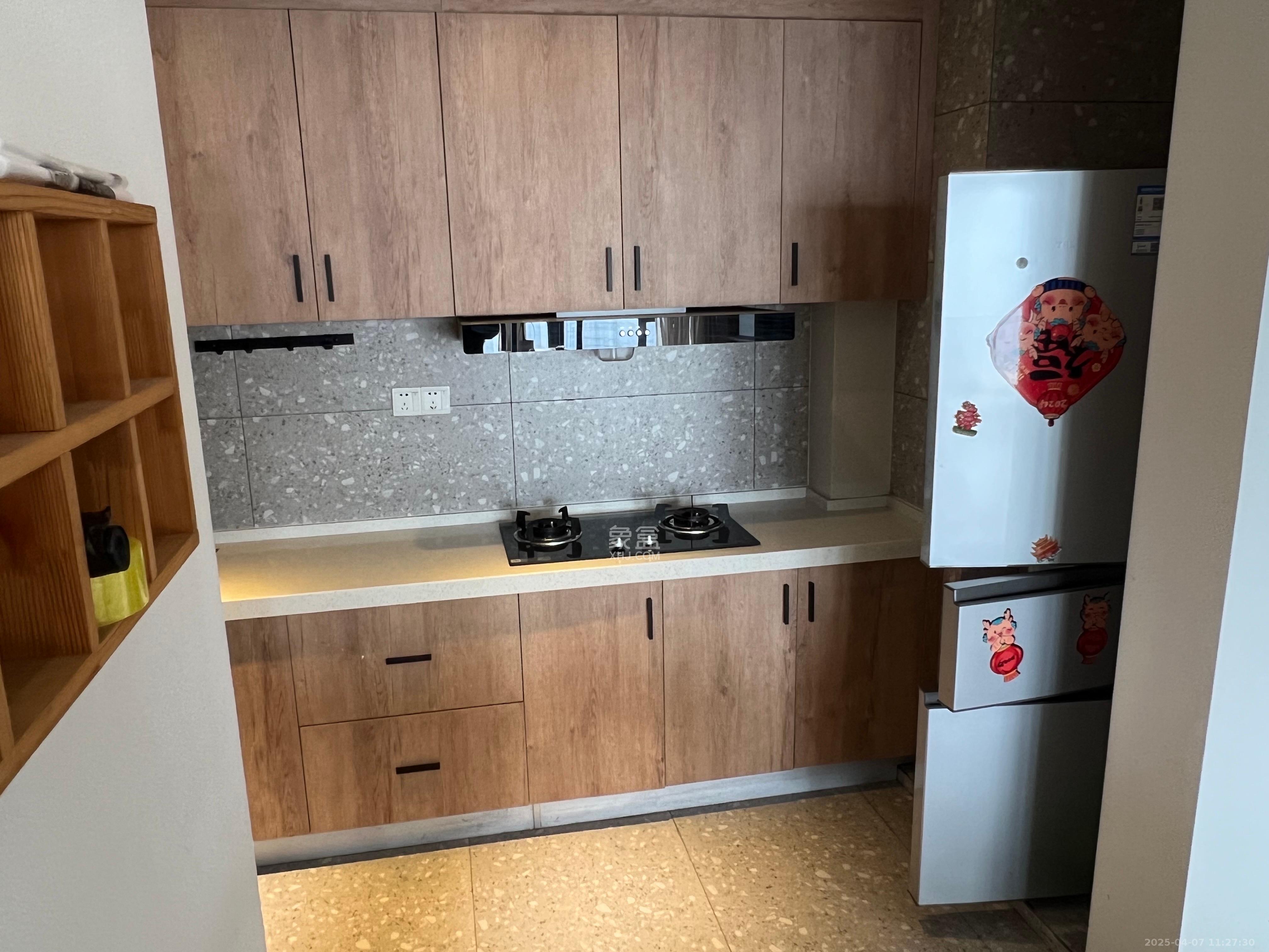 天祥水晶湾 4室2厅2卫 5500.0元/月 天祥水晶湾 4室2厅2卫 5500.0元/月室内图