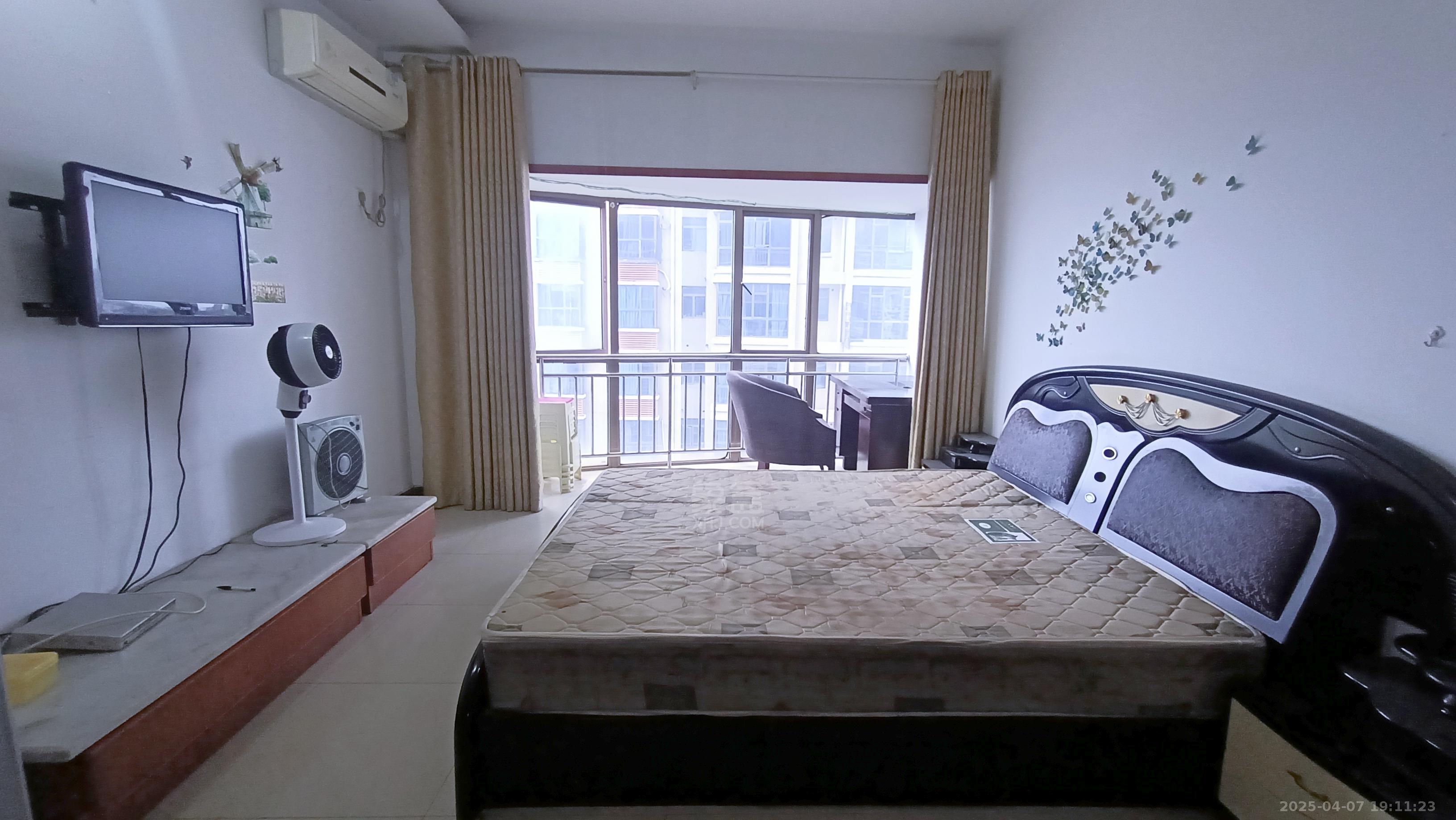 万鸿鑫城 1室1厅1卫 800.0元/月 万鸿鑫城 1室1厅1卫 800.0元/月室内图